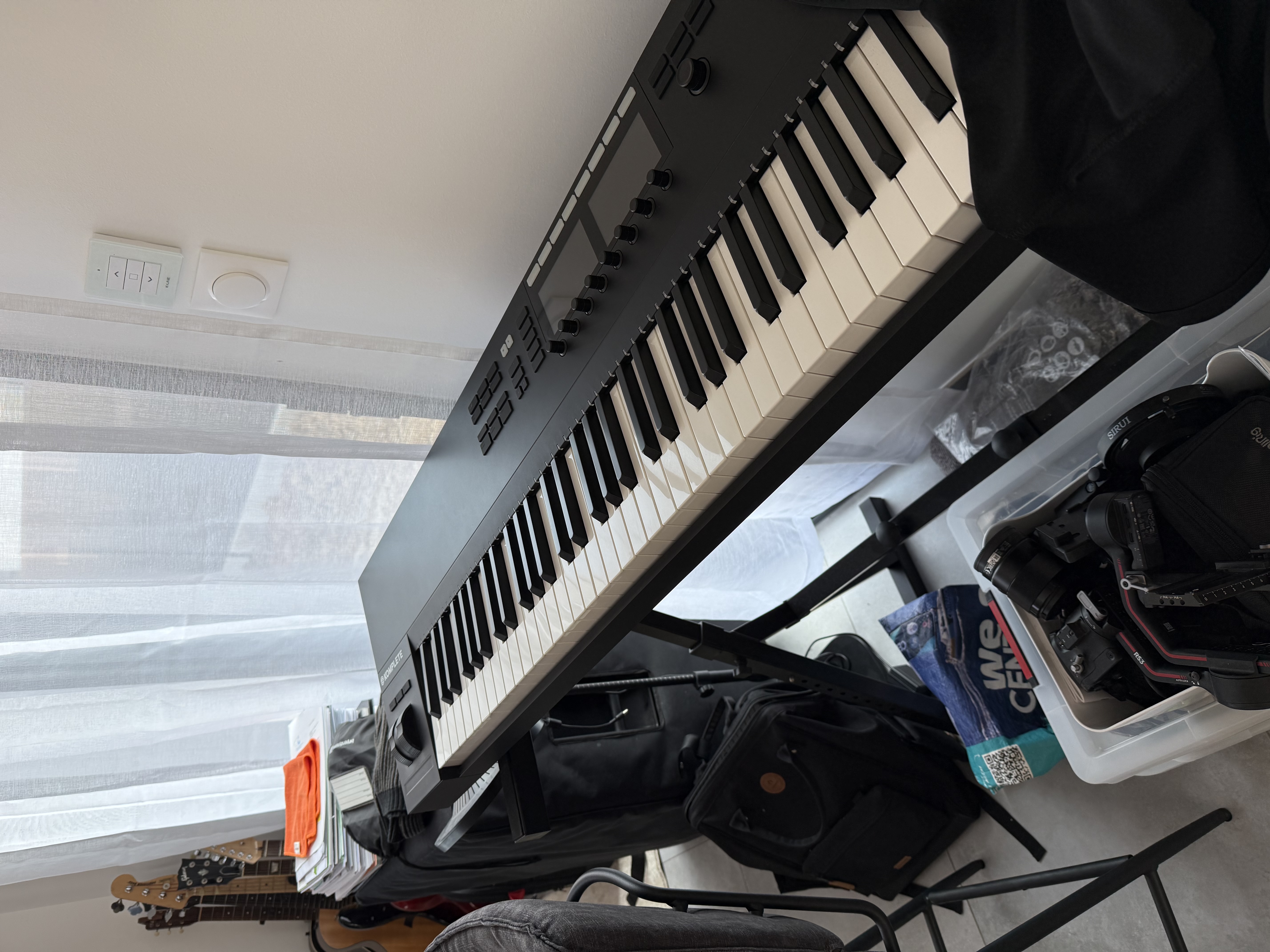 Native Instruments Komplete Kontrol S88 mk2 - état neuf, utilisé 2 fois.