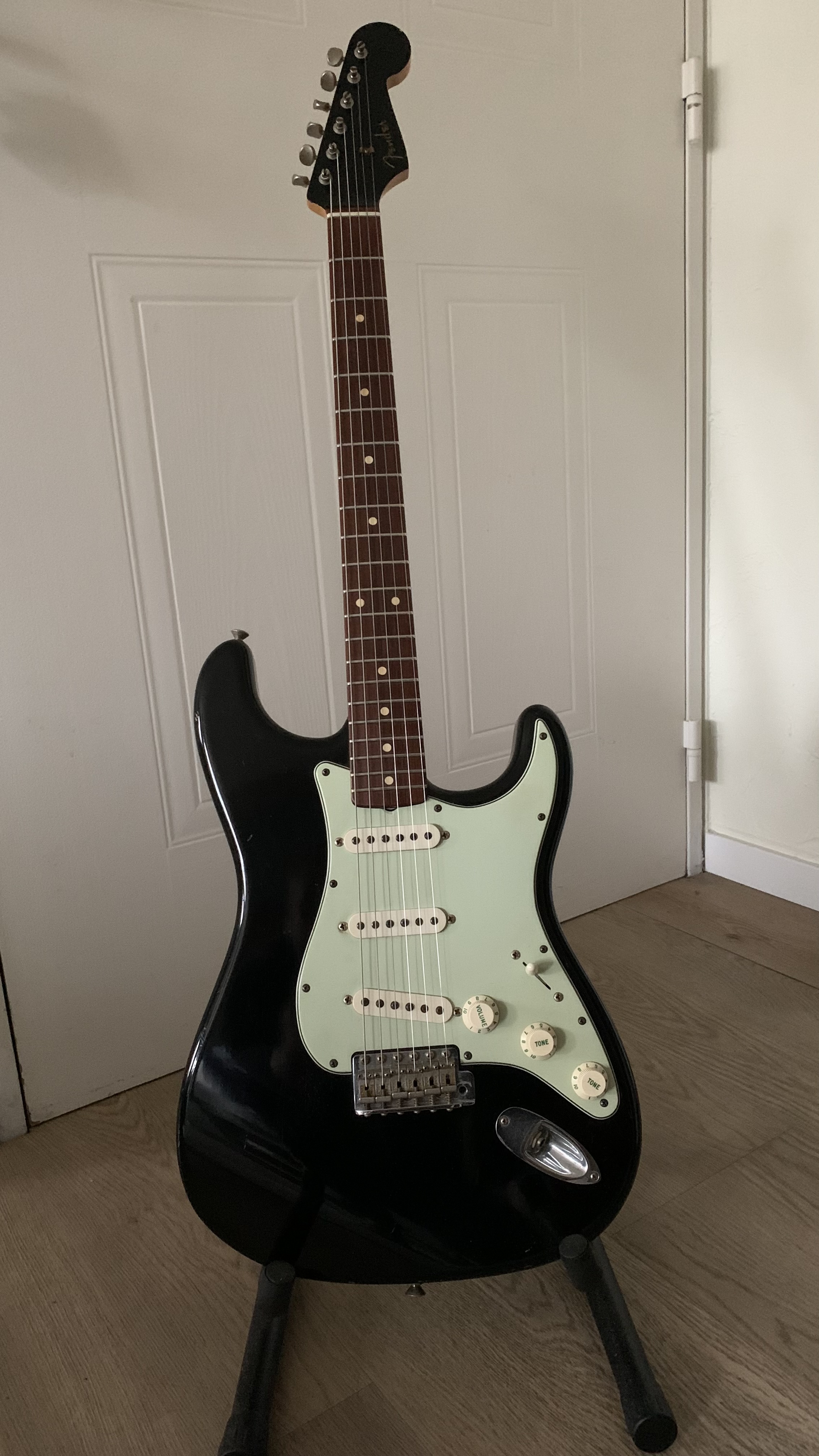 !RARE! Fender Stratocaster 60 relic black headstock CS