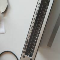 Égaliseur Klark Teknik DN320 dual preset equaliser calage système son