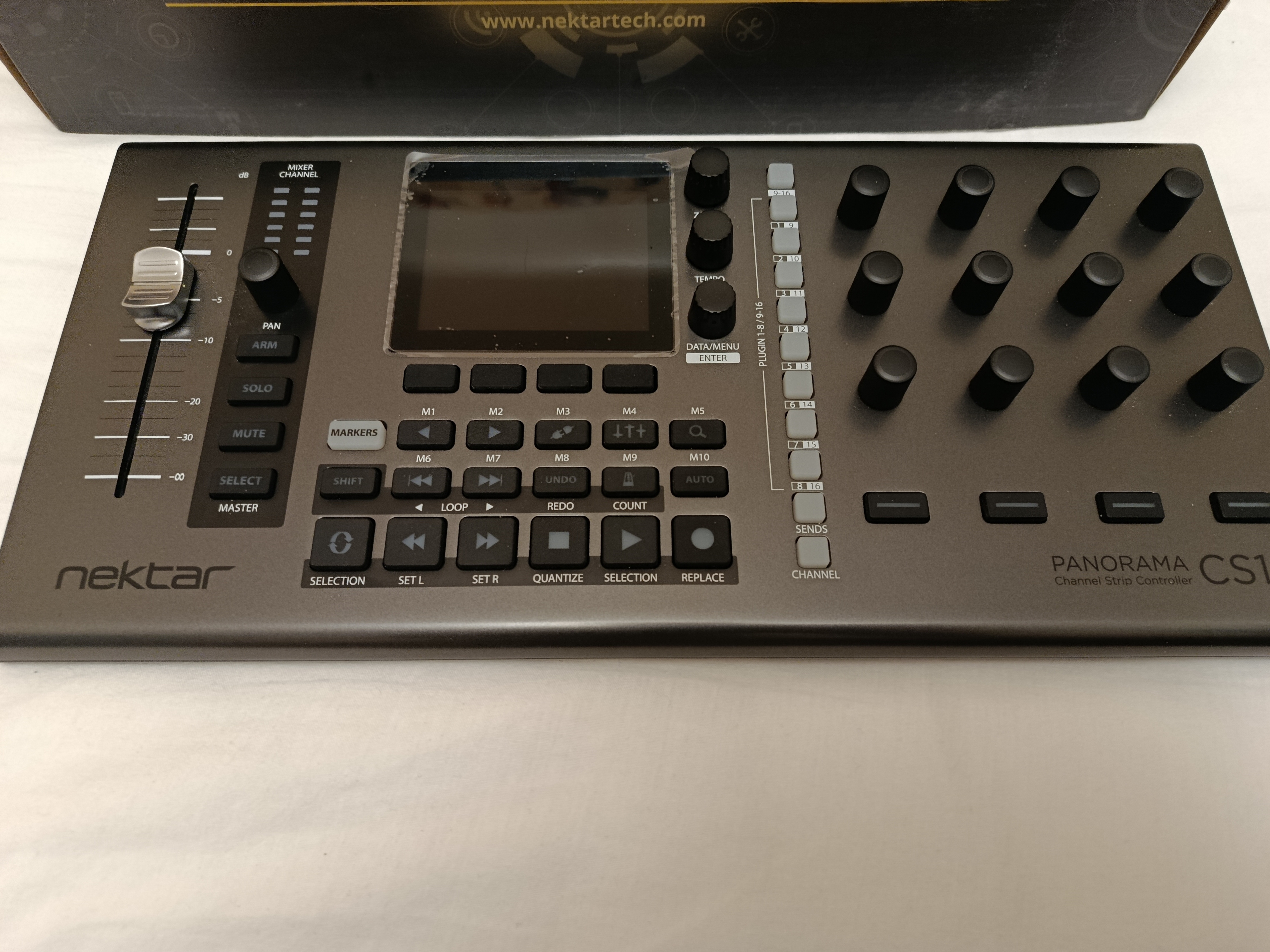 NEKTAR PANORAMA CS12 surface de contrôle Cubase / Logic etc...