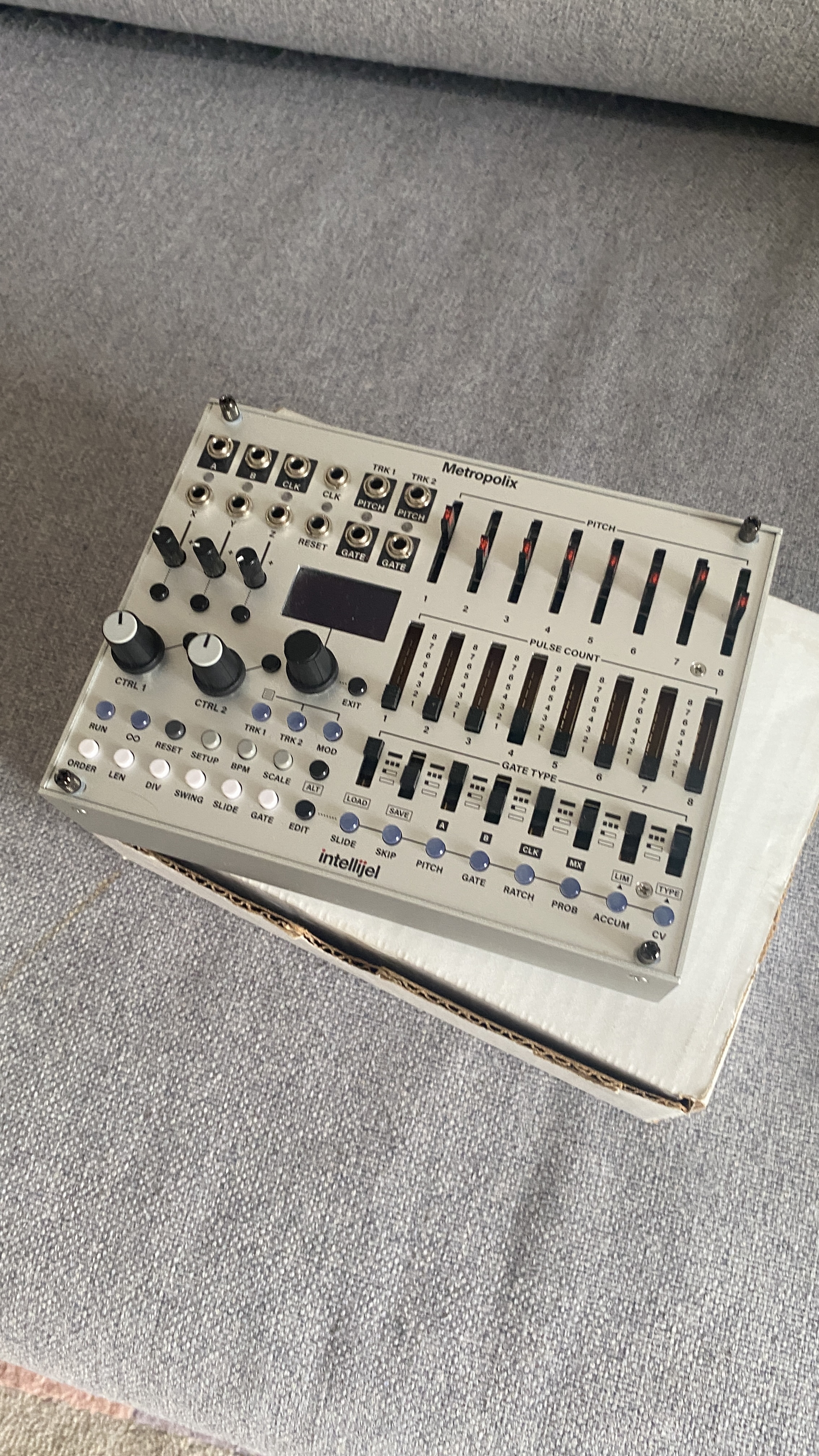 Intellijel Designs Metropolix (+Solo Kit)