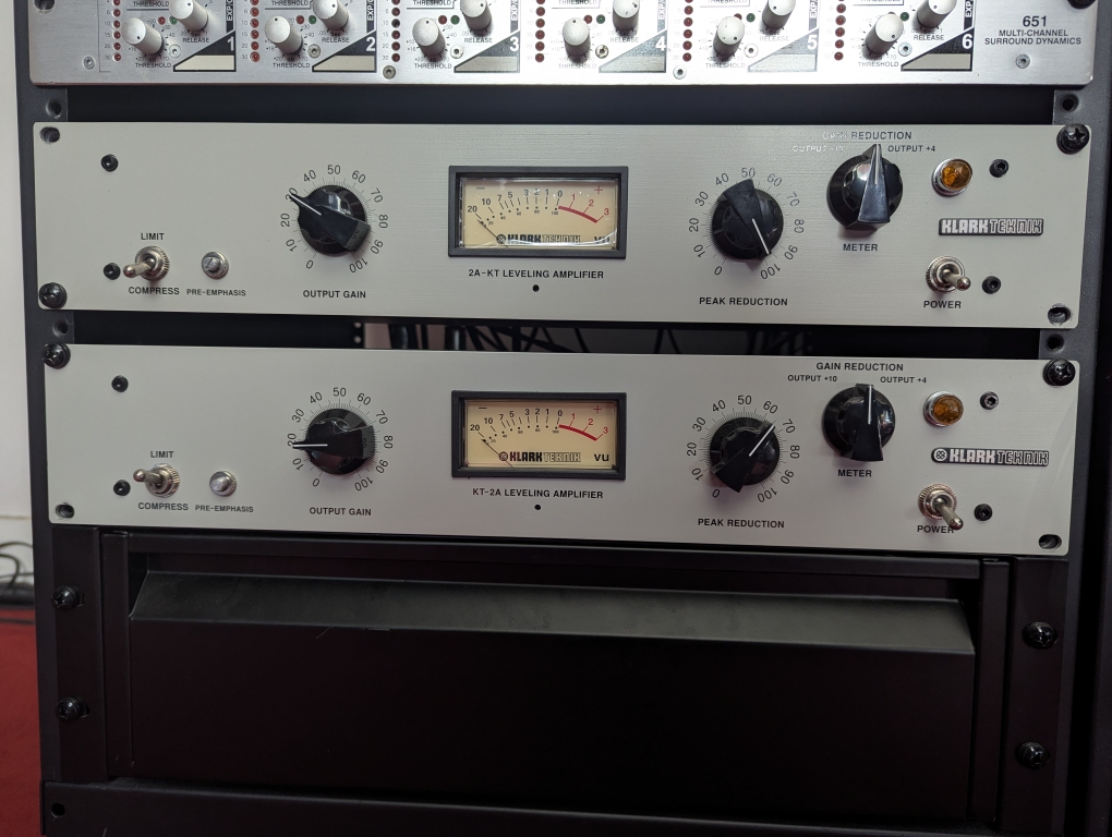 Klark Teknik KT-2A customisé