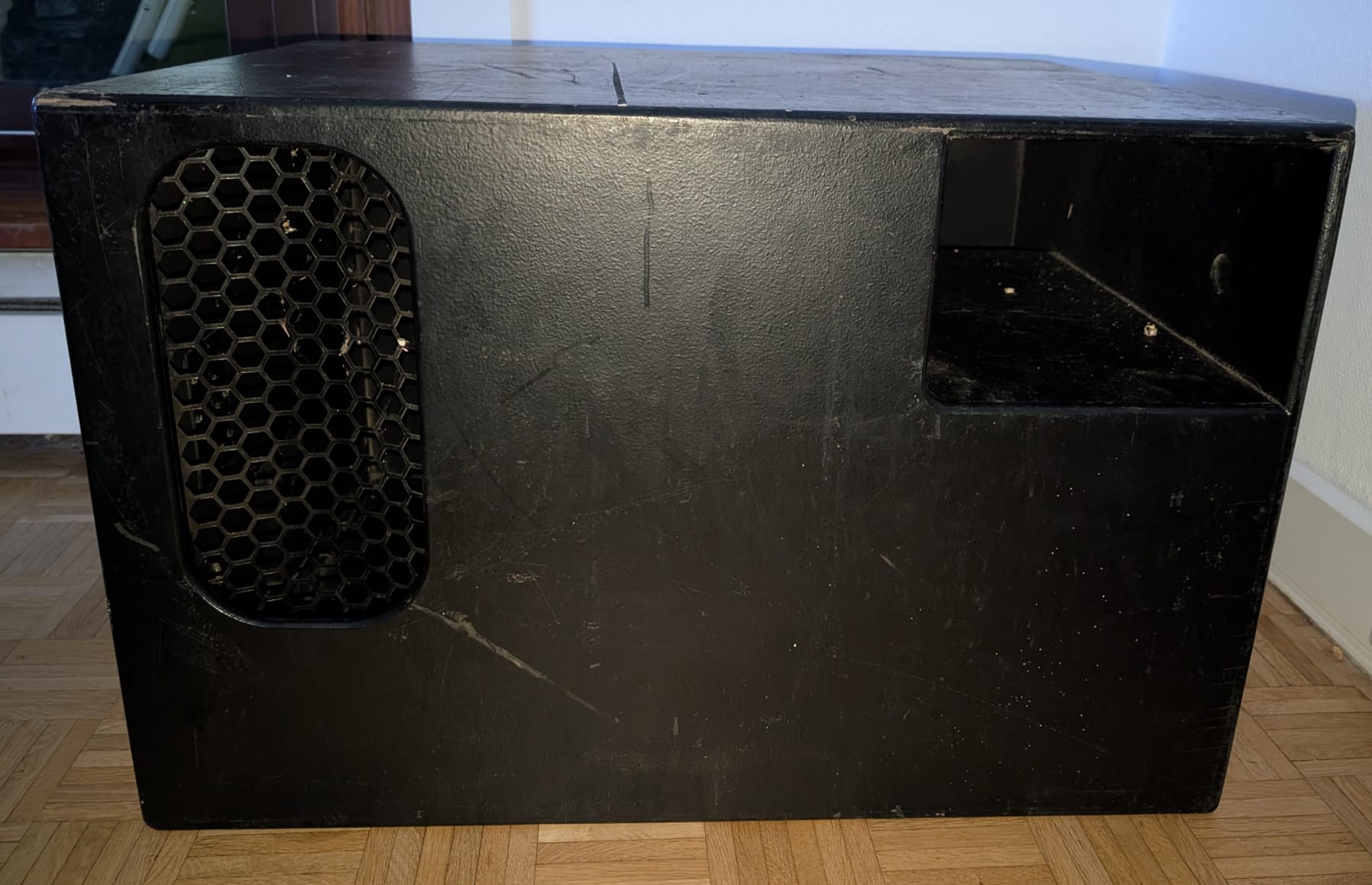 NEXO LS1200 SUB FRONT