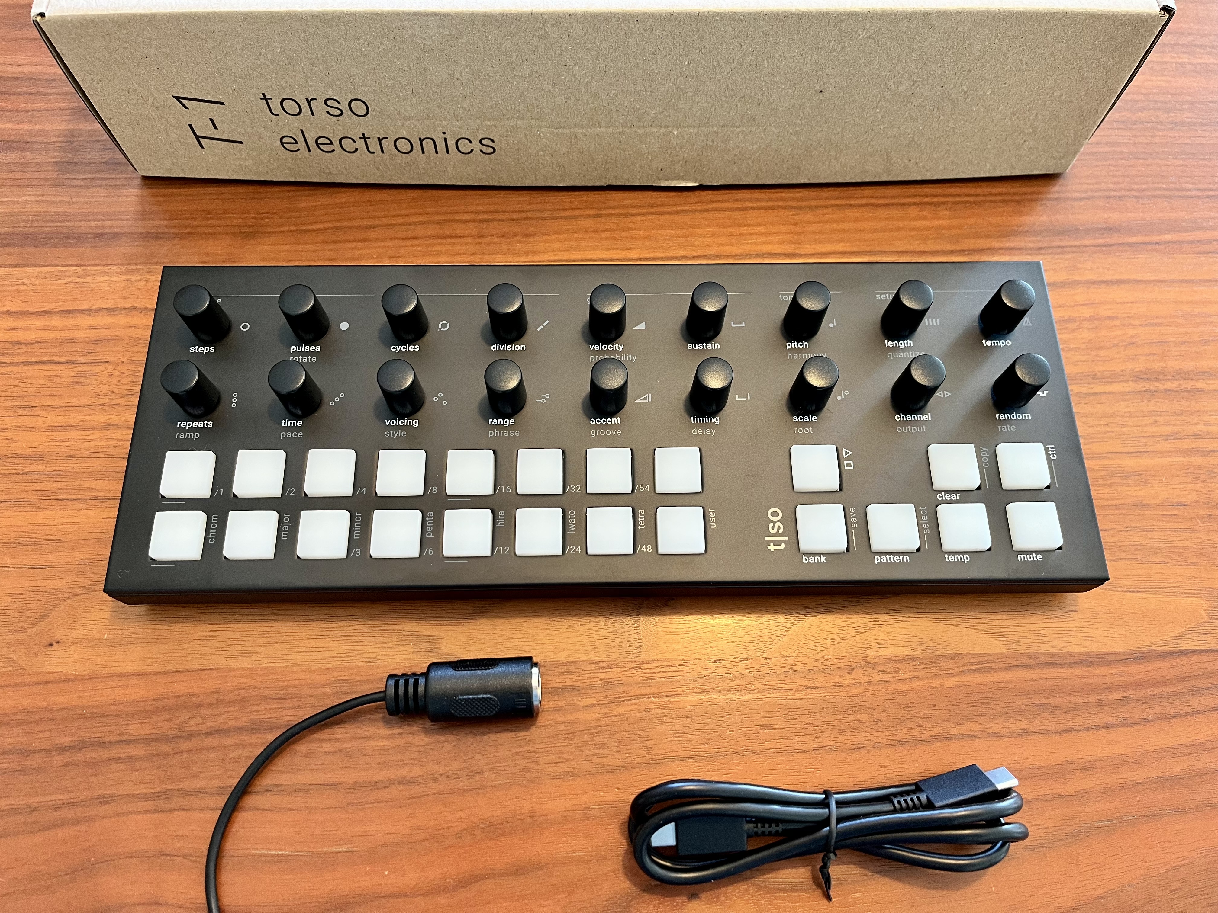 TORSO ELECTRONICS T-1 en état neuf (Frais de port inclus!)