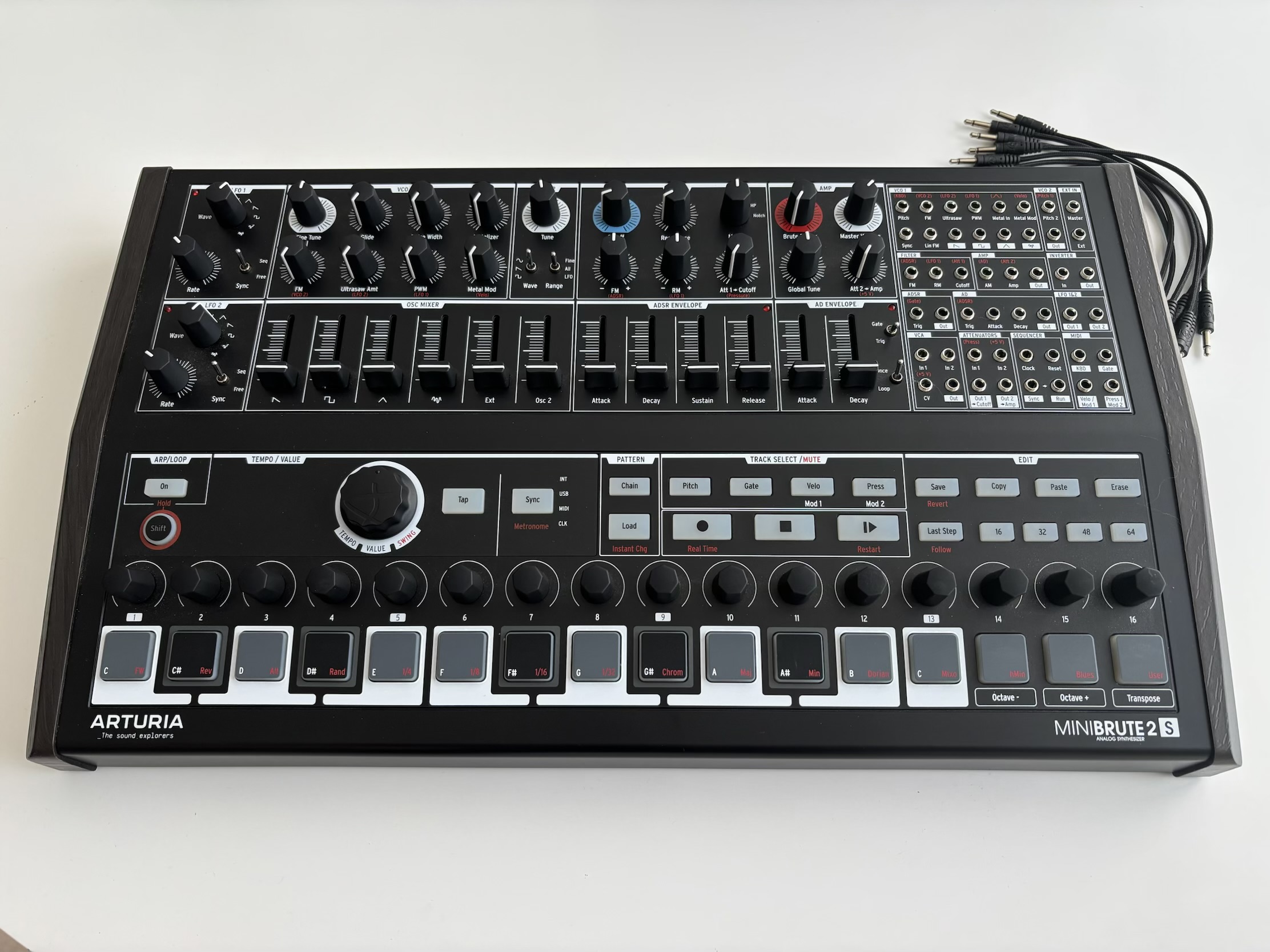 Arturia Minibrute 2S