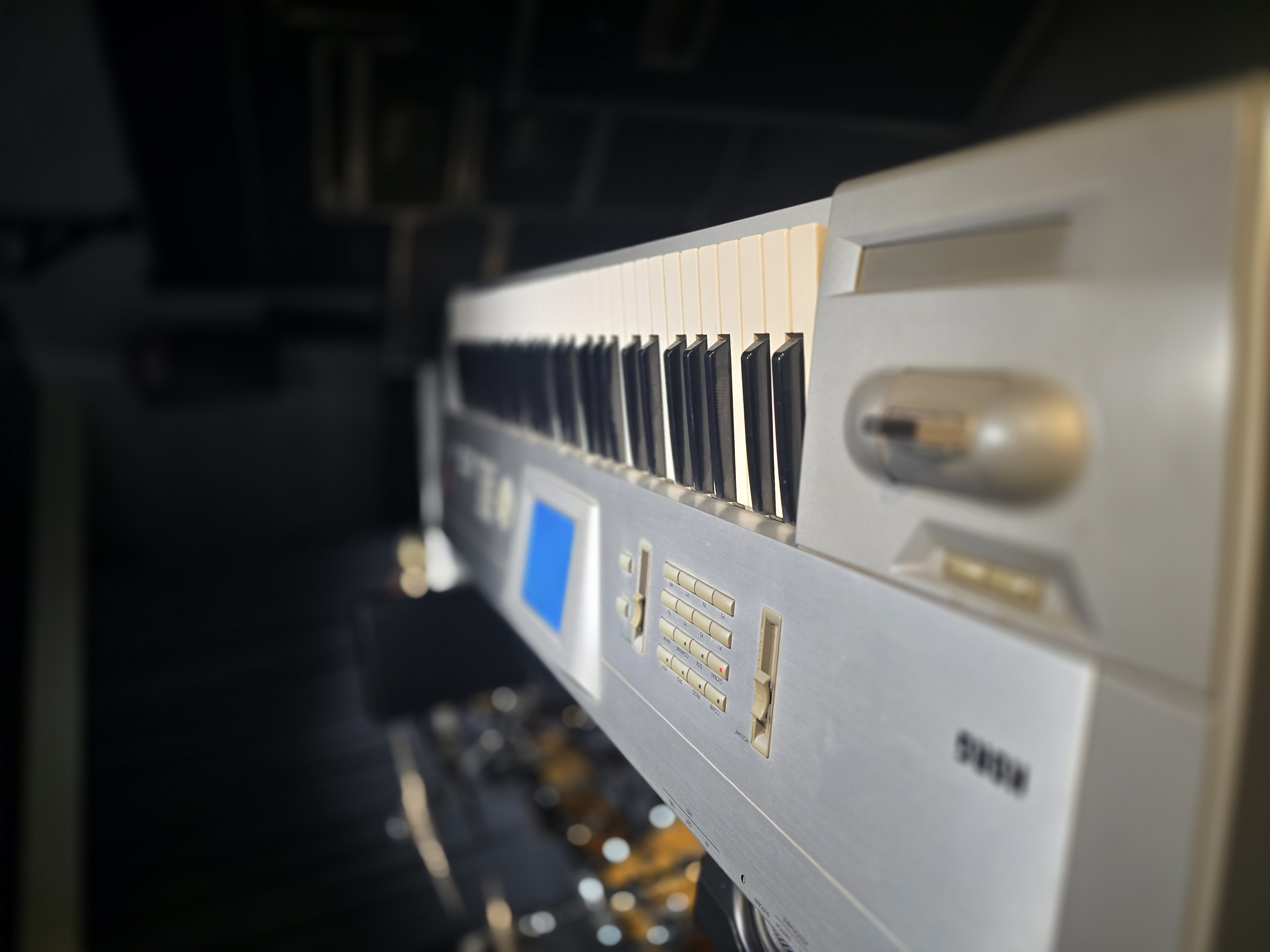 Vends Synthétiseur Clavier 