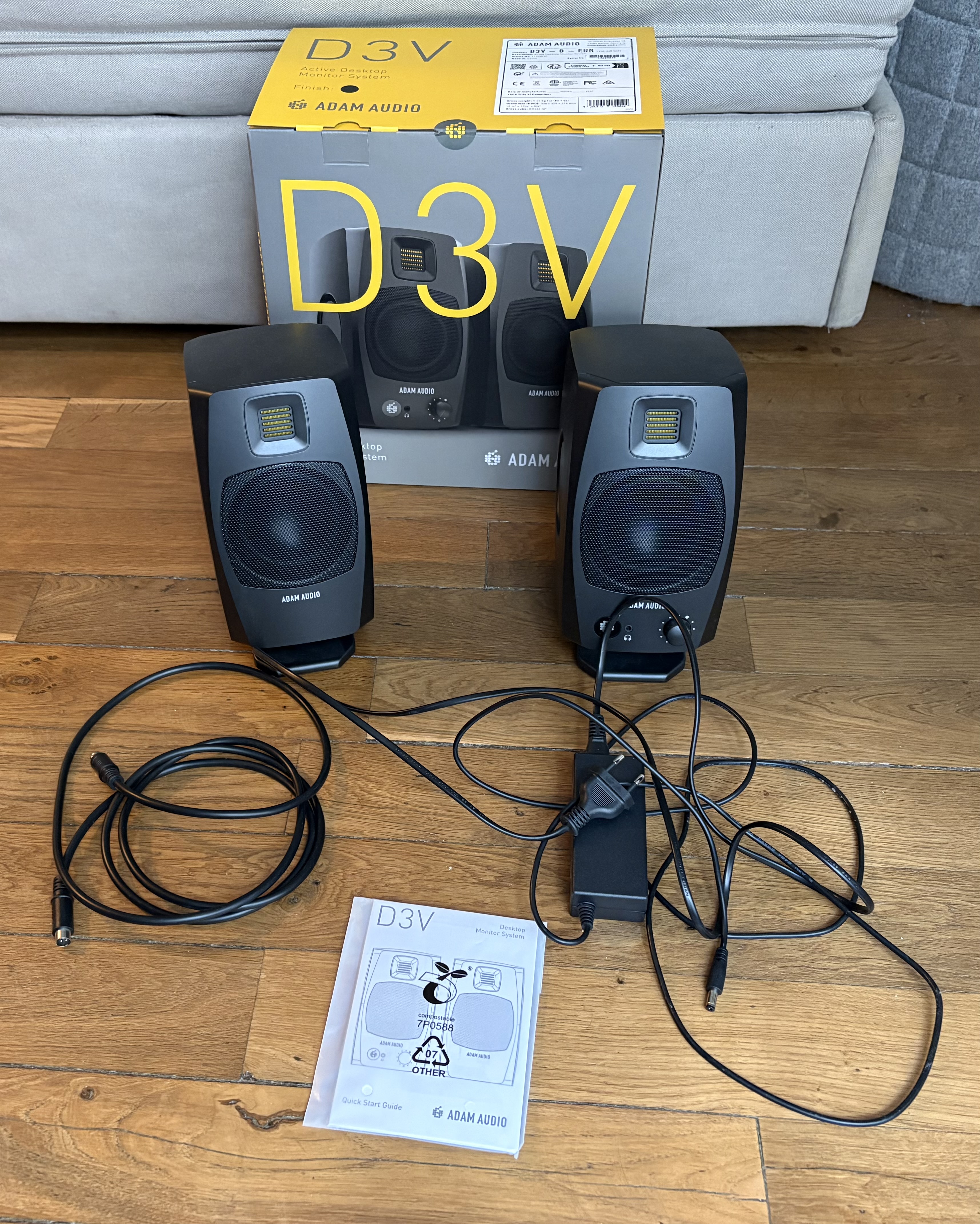 Enceintes Adam Audio D3V - parfait état