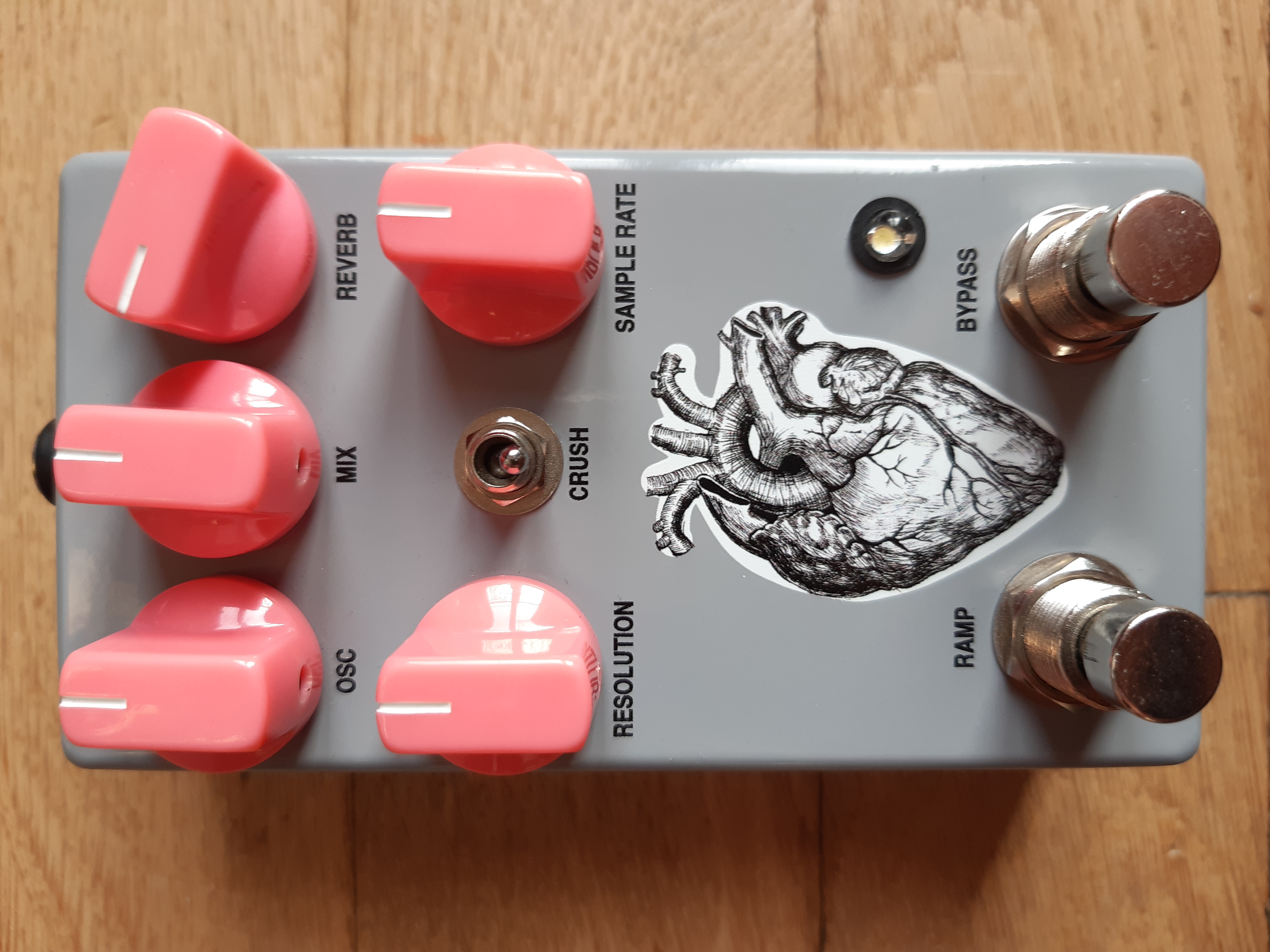 Vends réverb + bit crusher