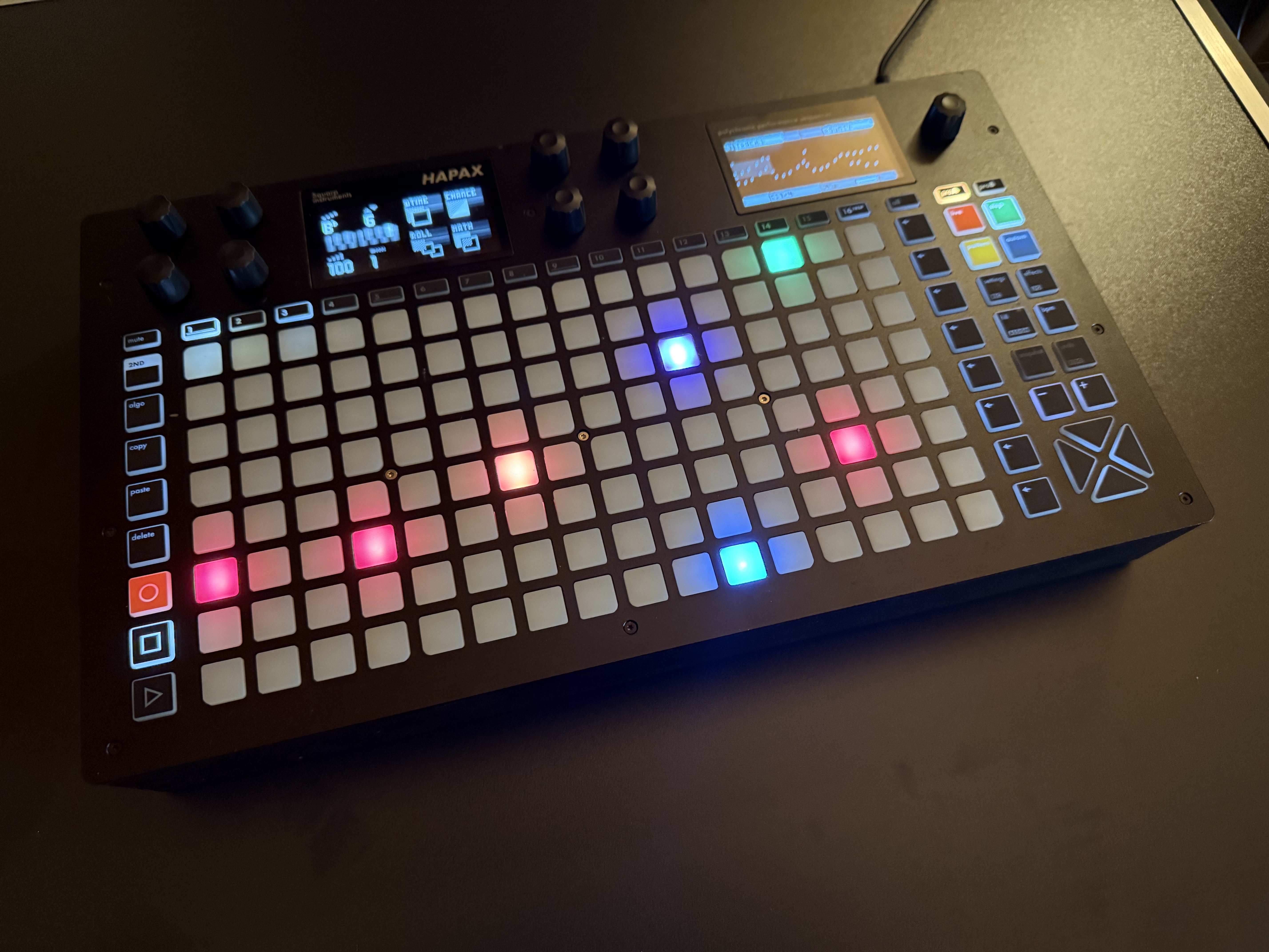 Vends Squarp Instruments Hapax + Decksaver, complet en boite TBE. Exp 24H