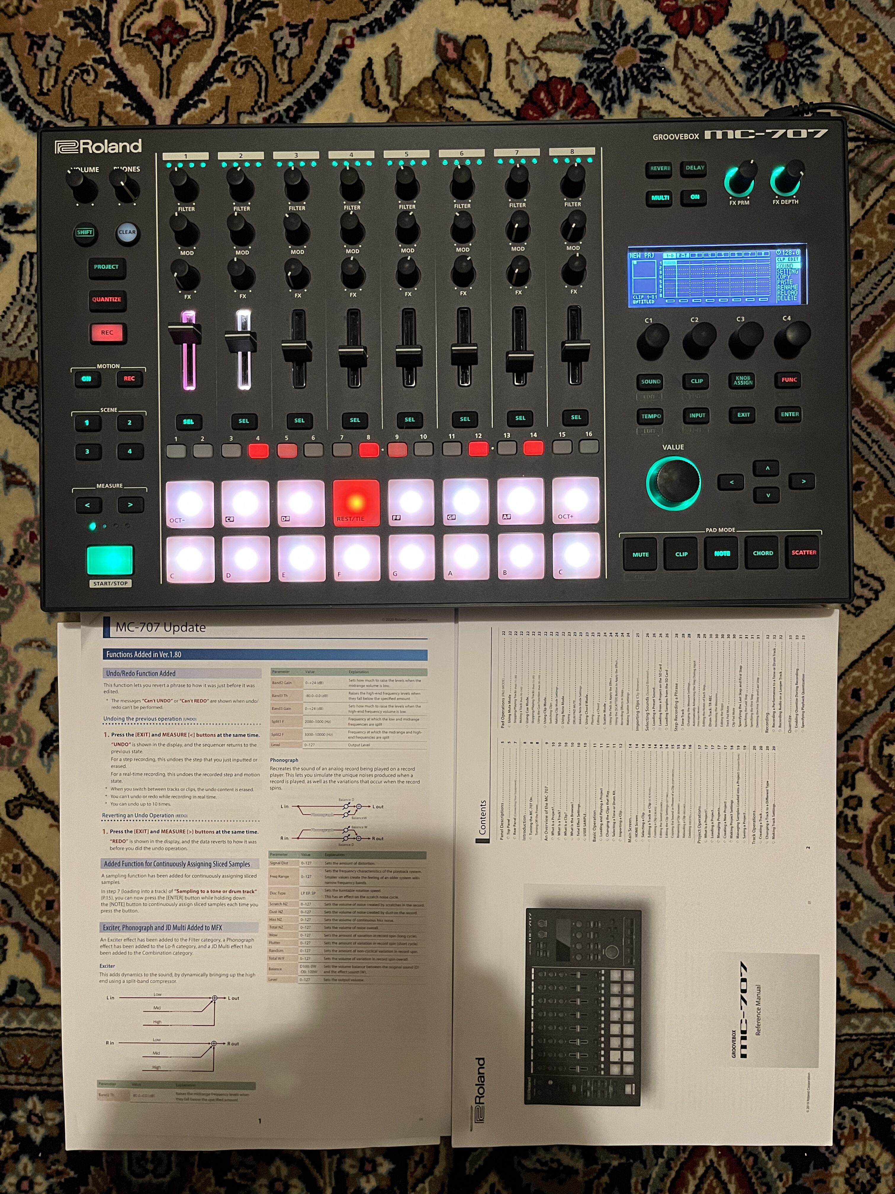Roland MC-707 (80084)