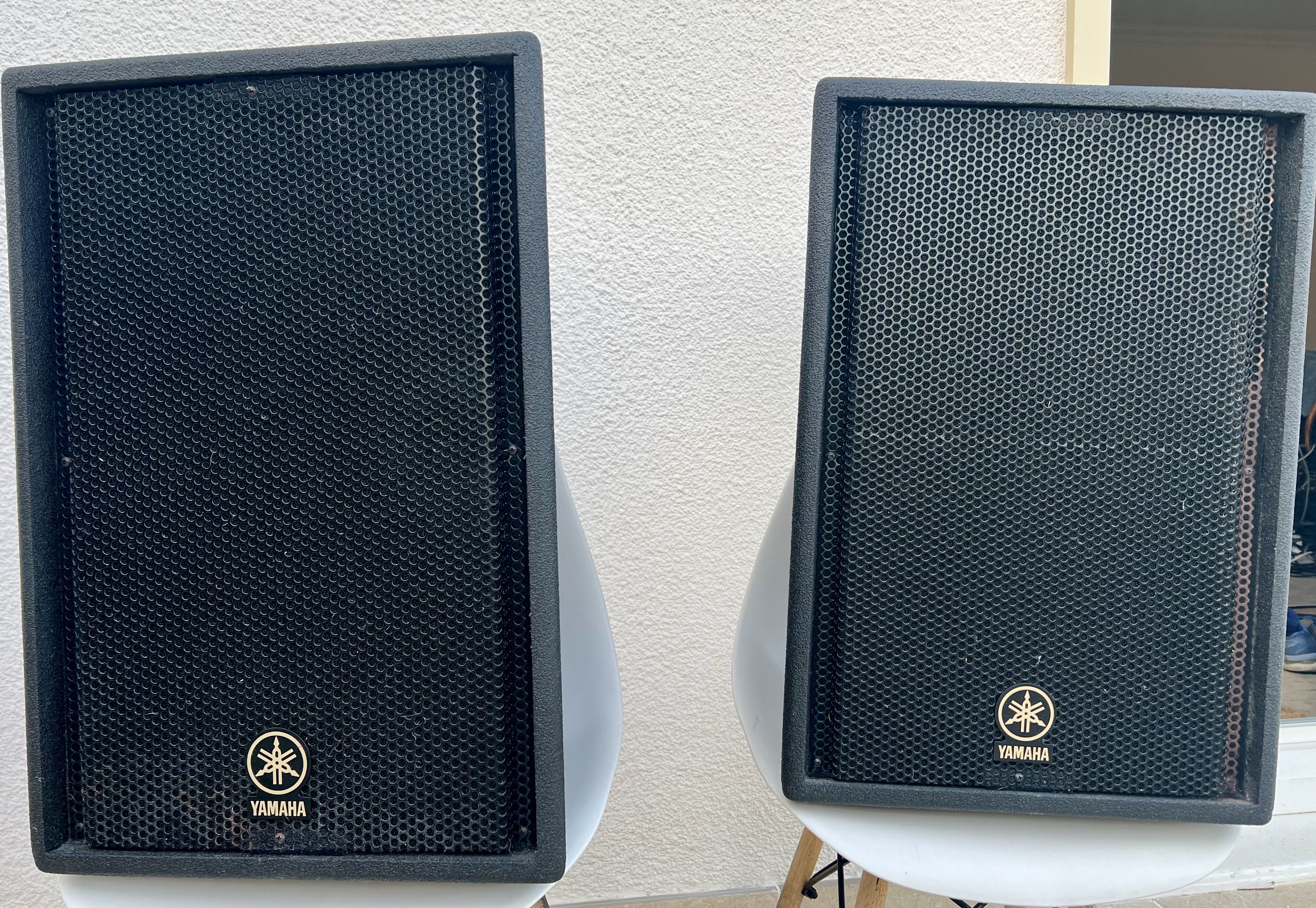 Enceinte YAMAHA C112VA (2 enceintes disponibles)