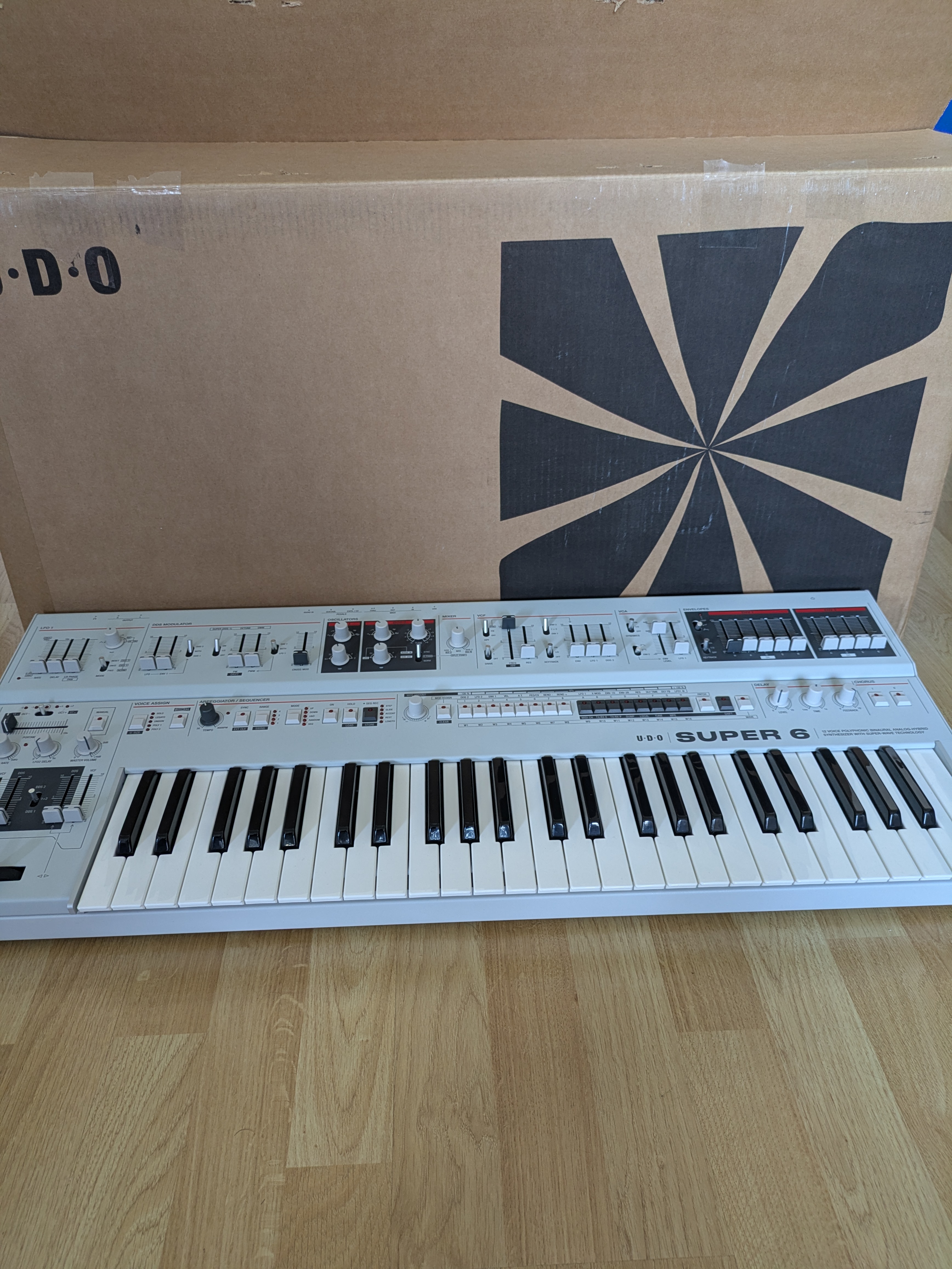 Vends Udo Super 6 (white) comme neuf