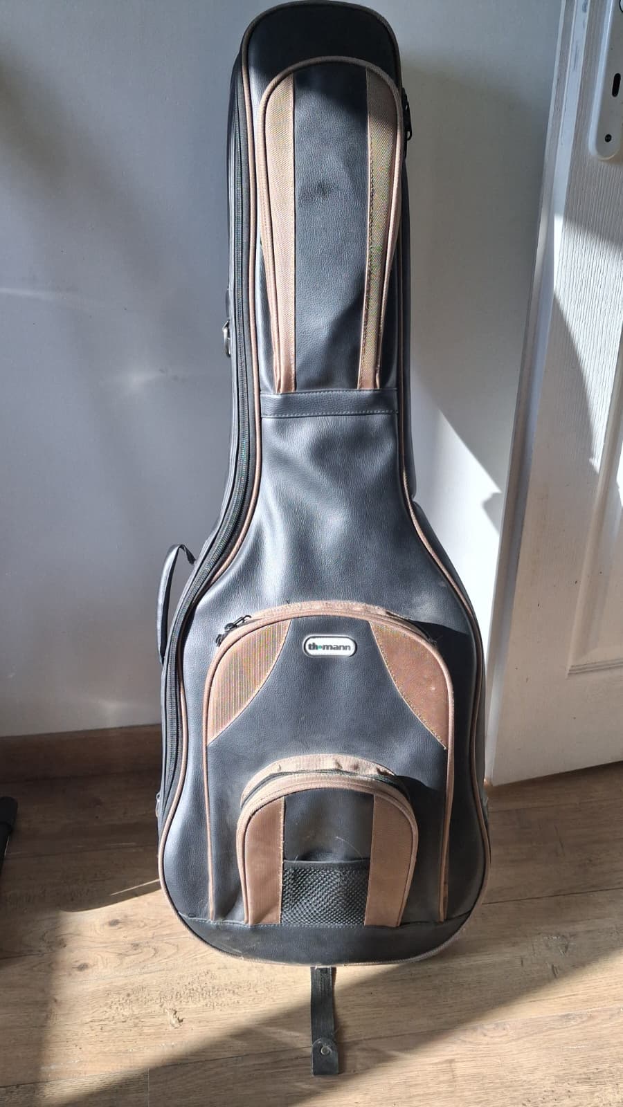 Housse guitare acoustique Thomann Premium Gigbag Western BR en très bon état