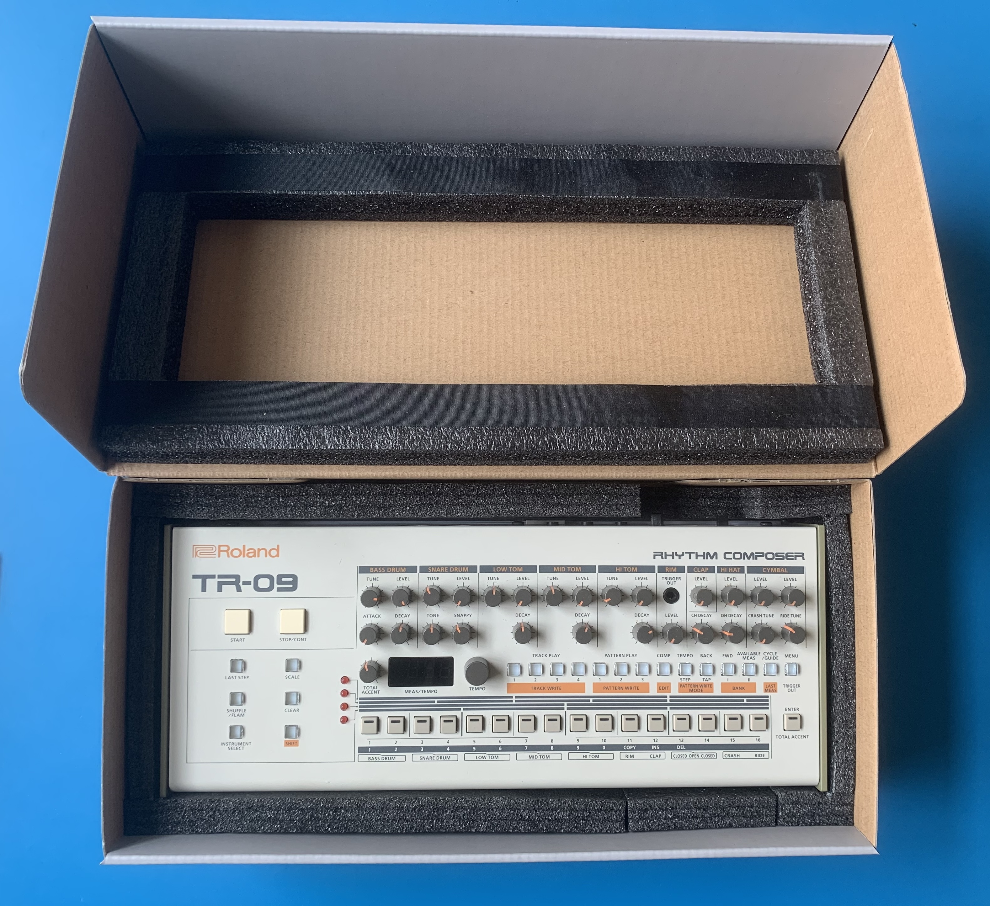 Roland TR-09 (57077)