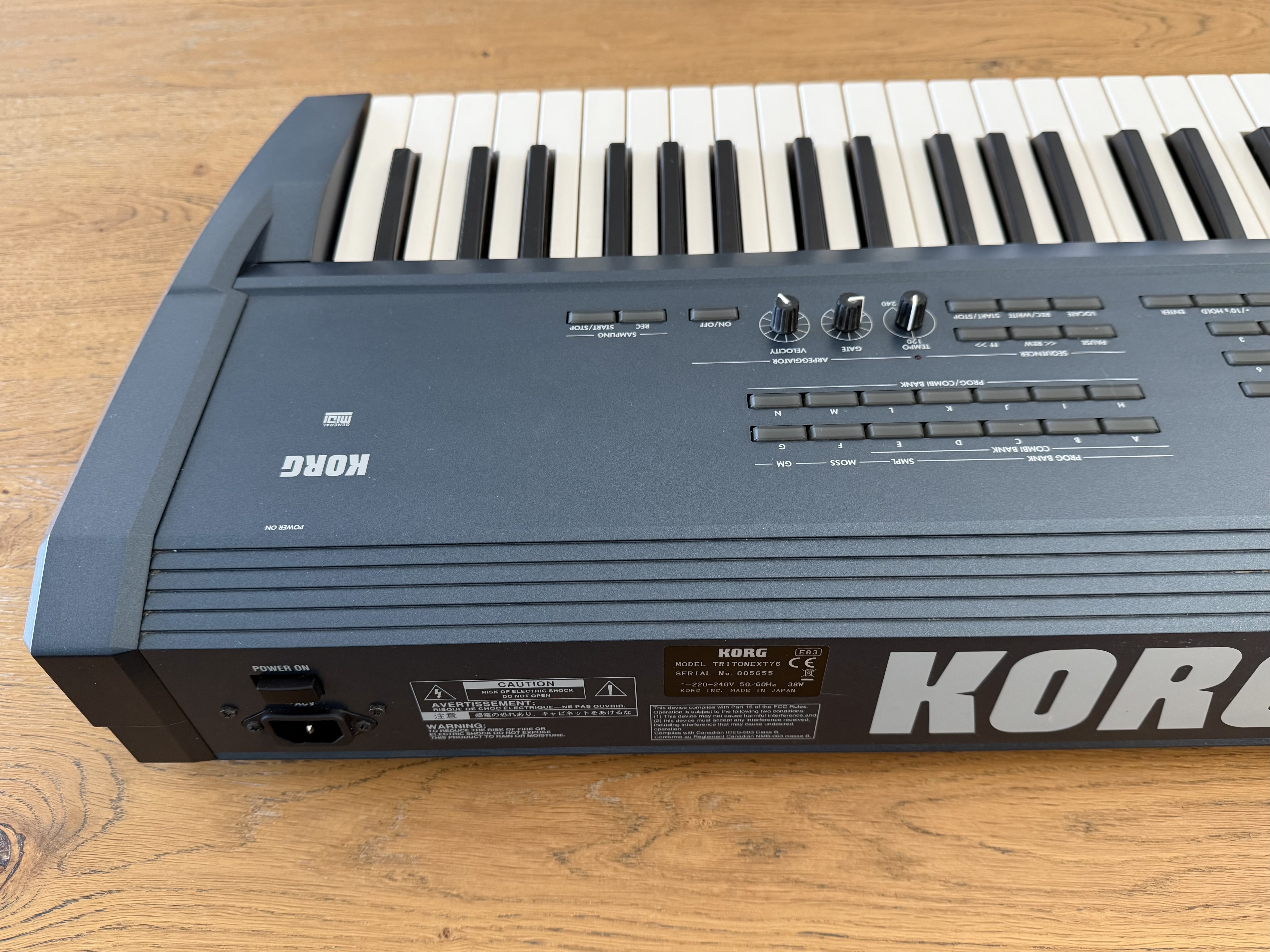 Vends korg triton extreme 76 - très bon état