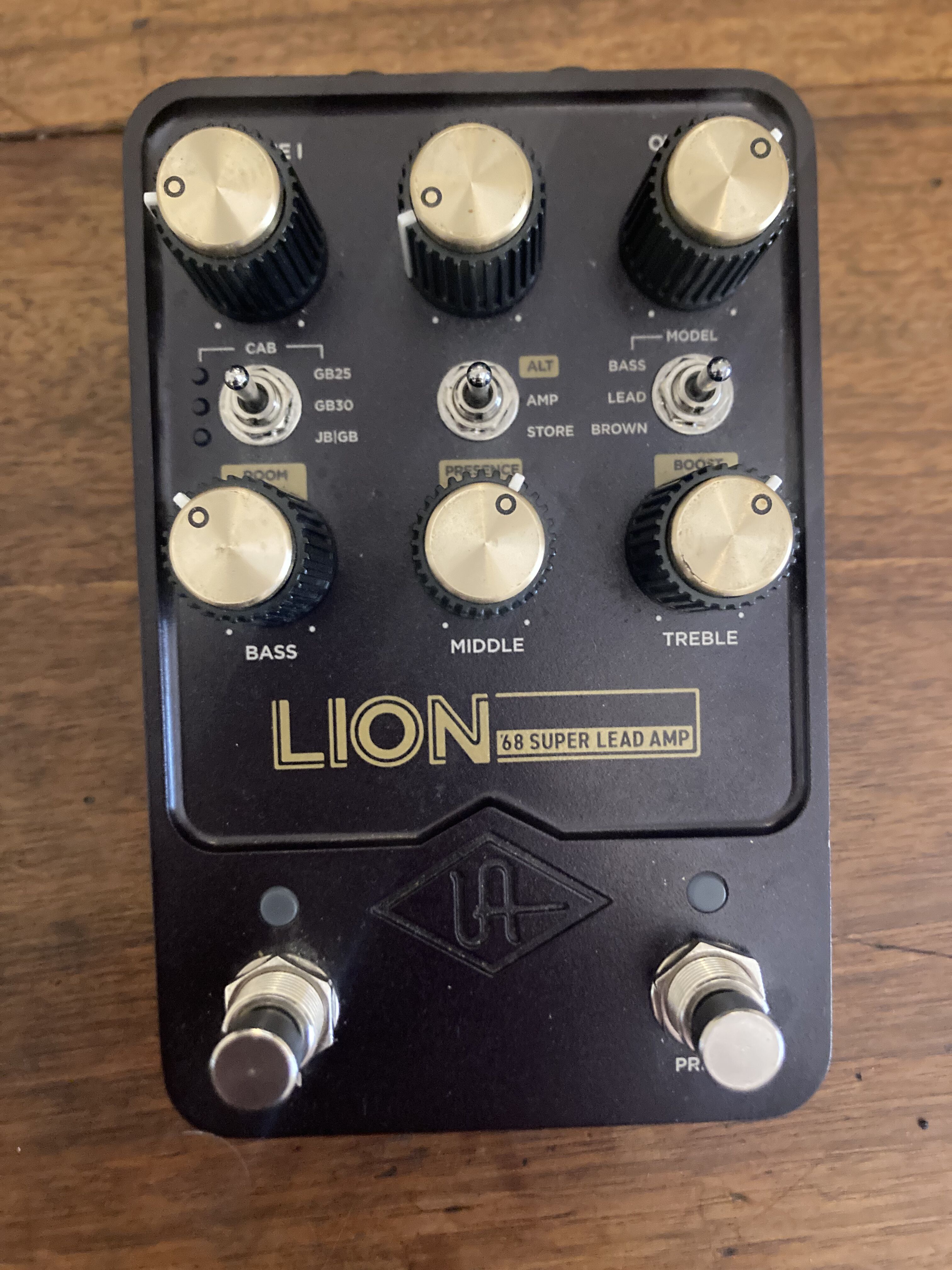 Vends pédale UAFX Lion