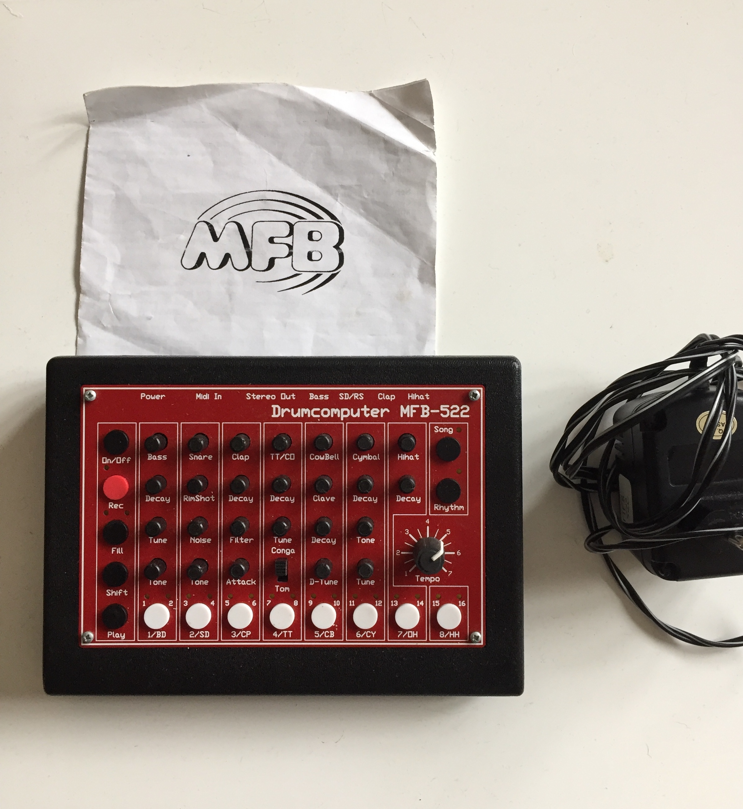 Vends MFB-522 Drumcomputer