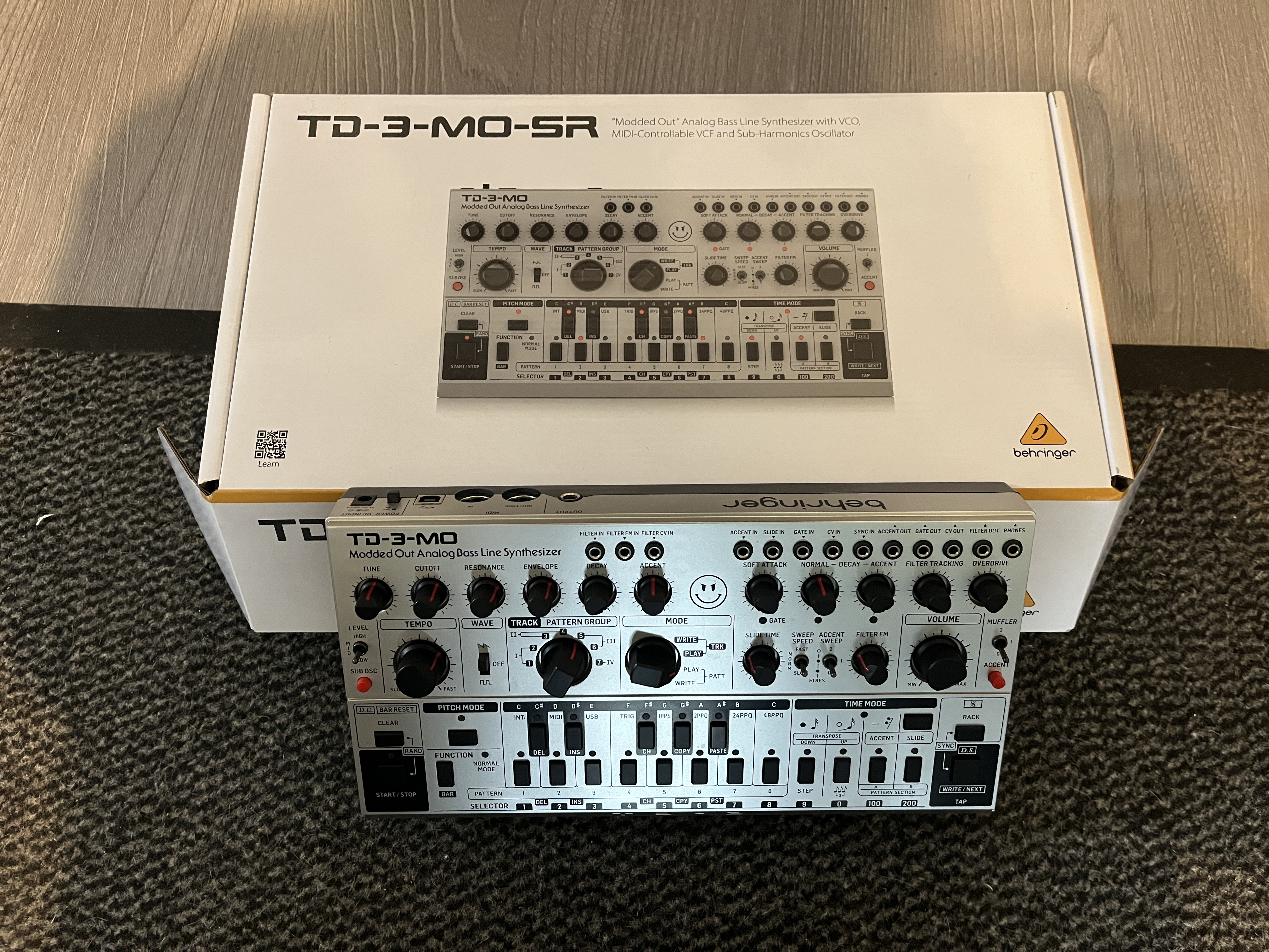 Vends Behringer TD-3-MO-SR — Clone TB-303 Modded