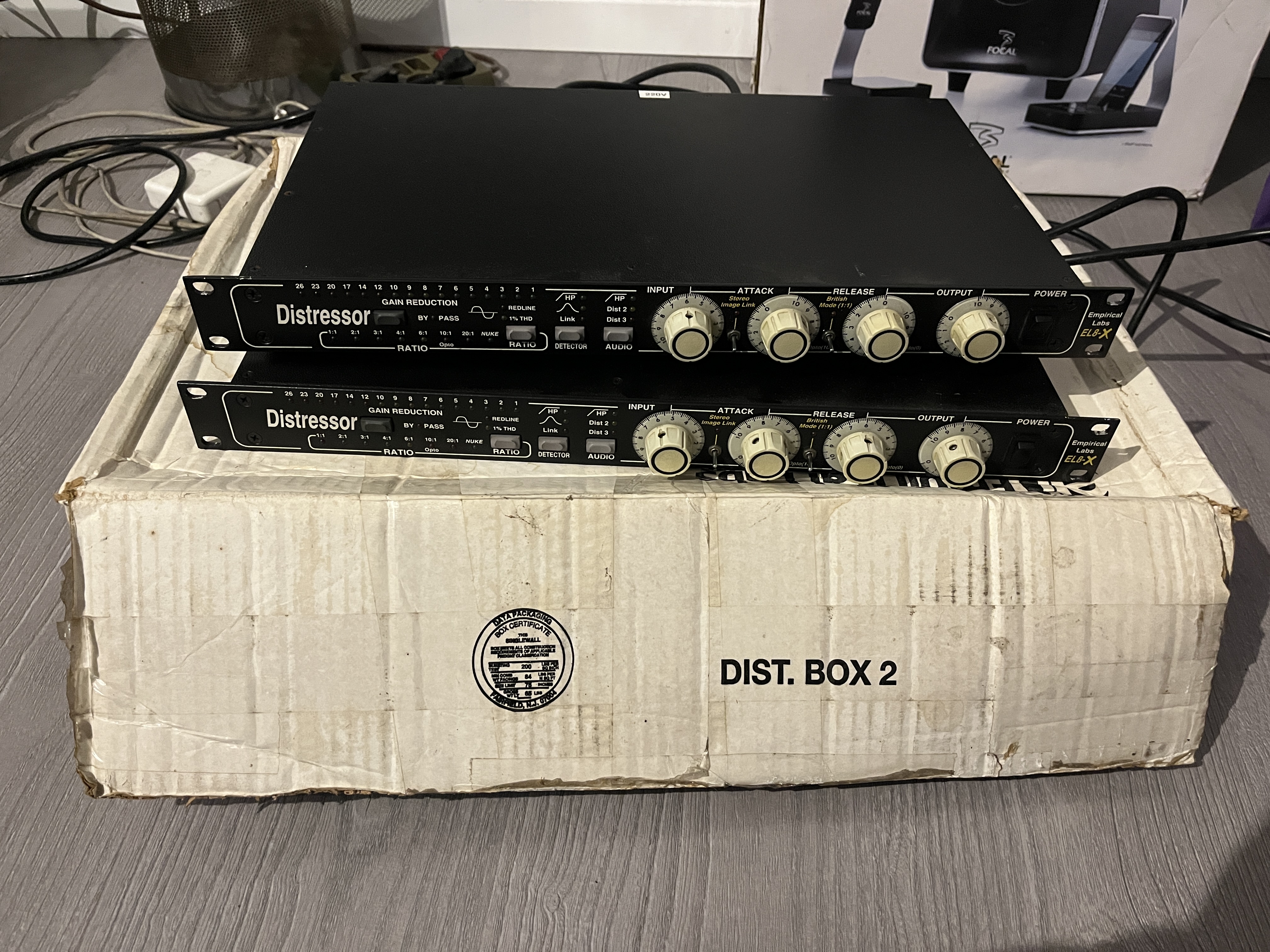 Vends Empirical Labs Distressor EL8 — Paire