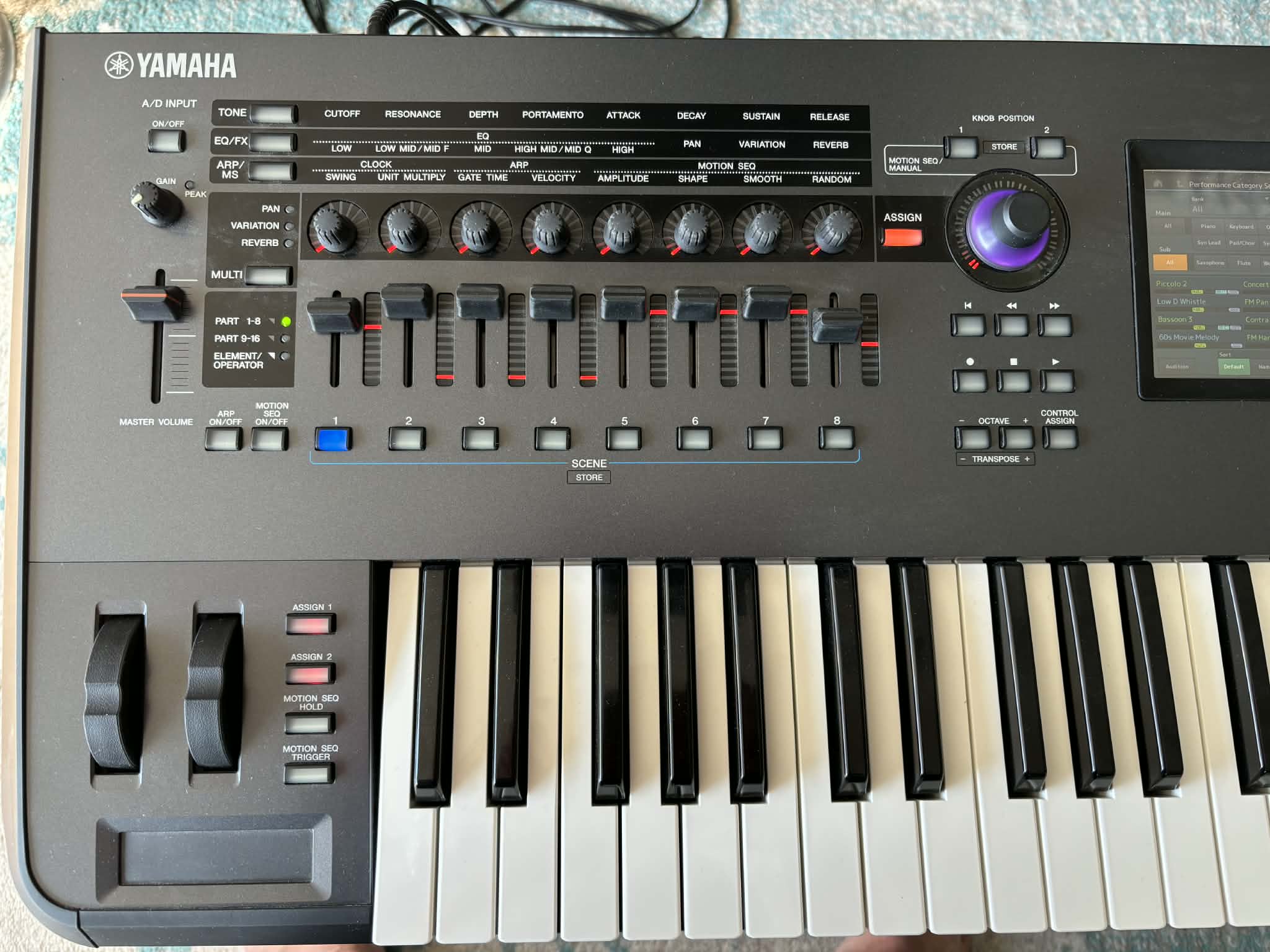 YAMAHA MONTAGE 6 - COMME NEUF