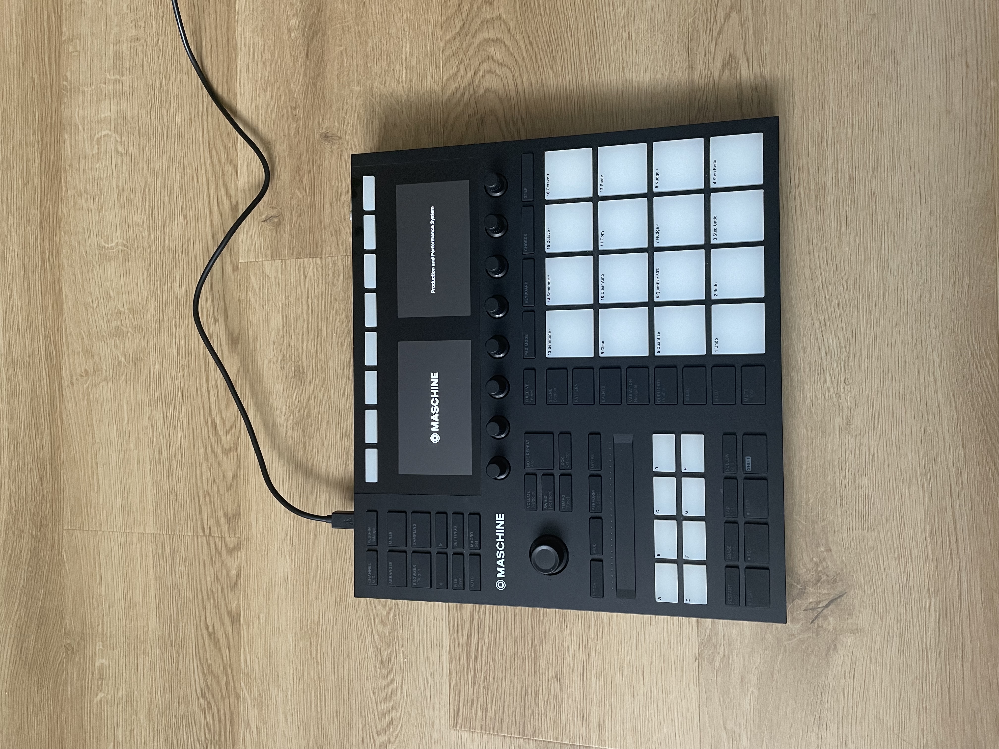 Native Instruments Maschine mk3 (62830)