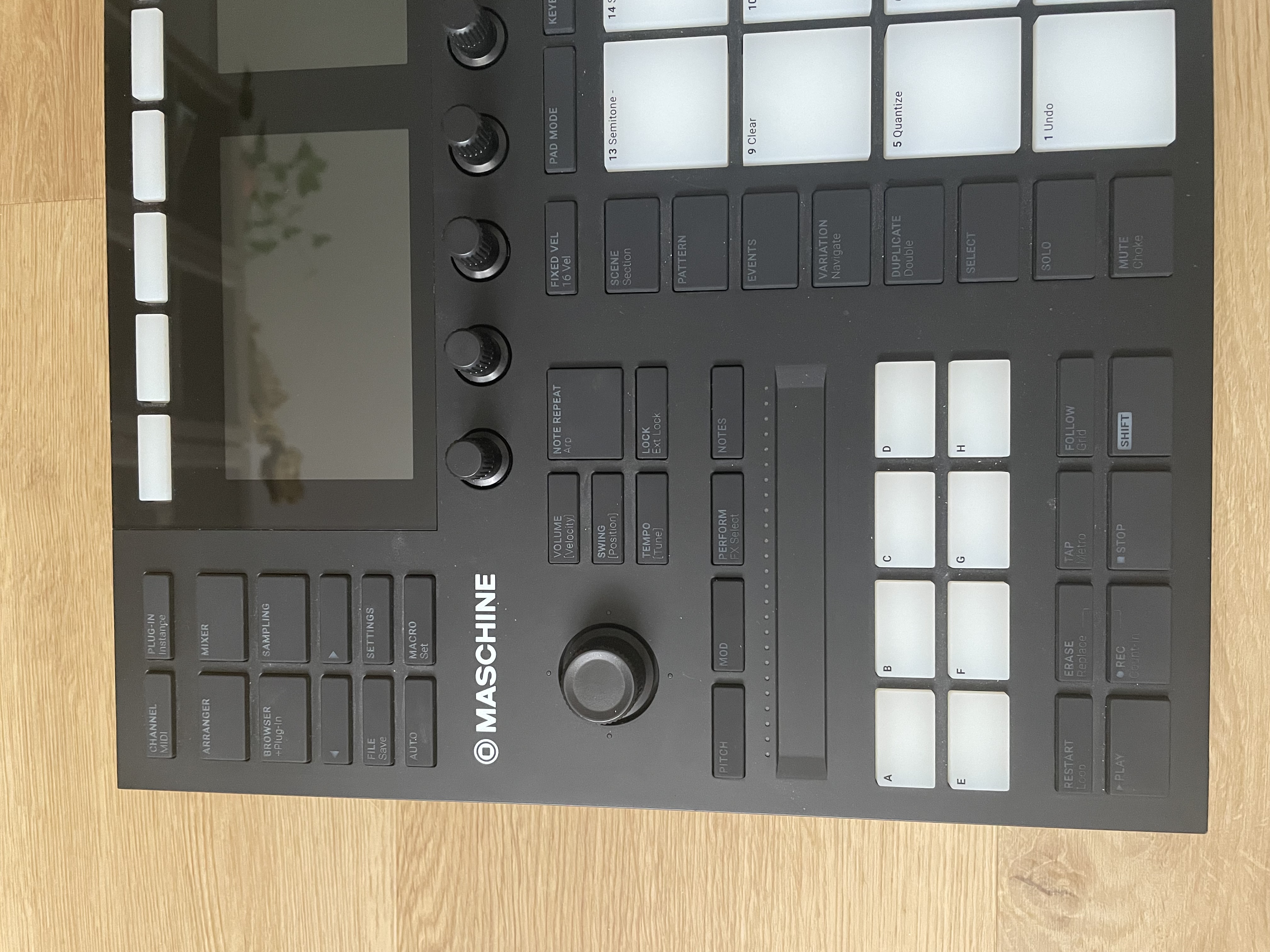 Native Instruments Maschine mk3 (76014)