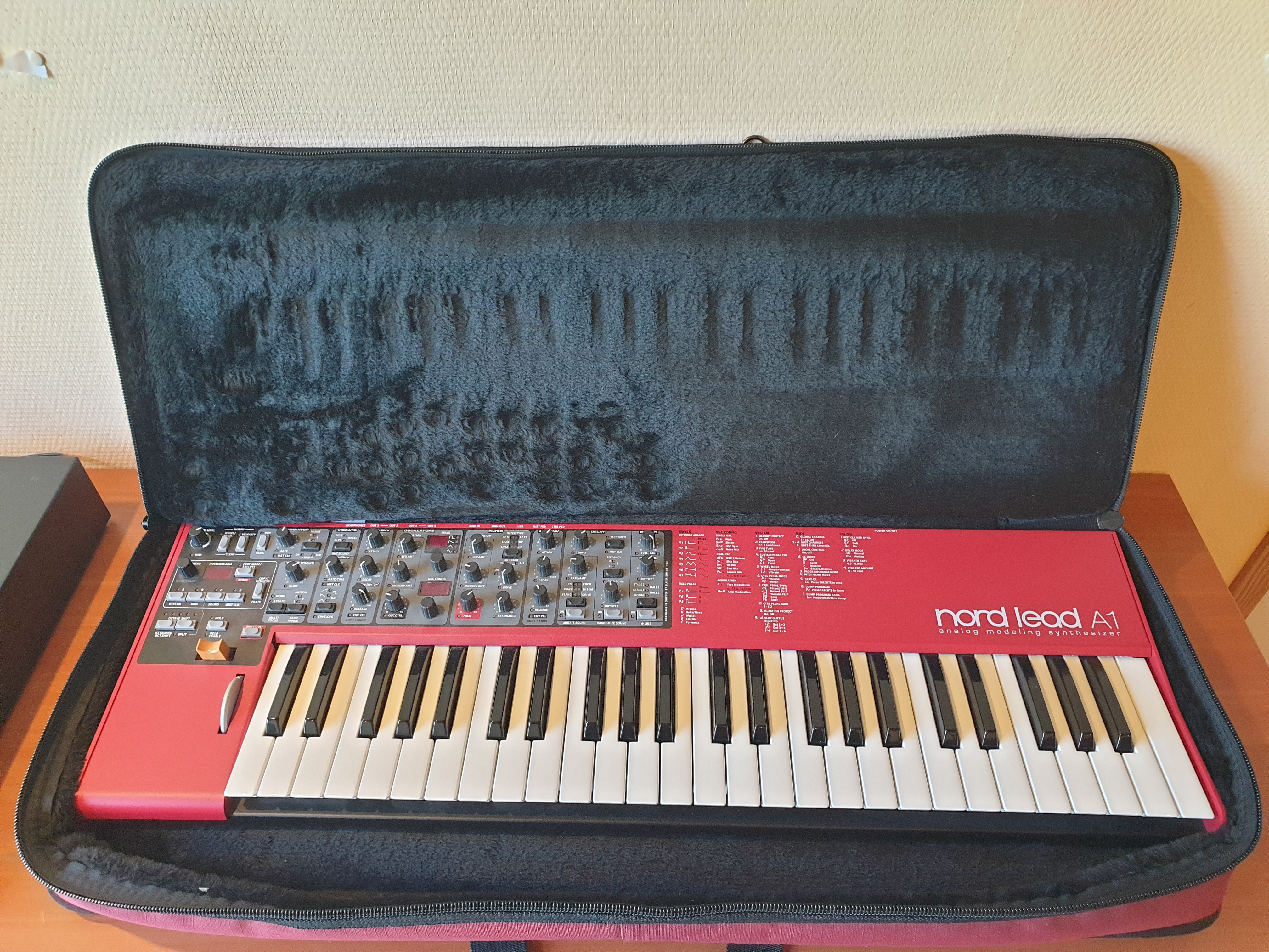 Nord Lead A1 + Housse Nord. 