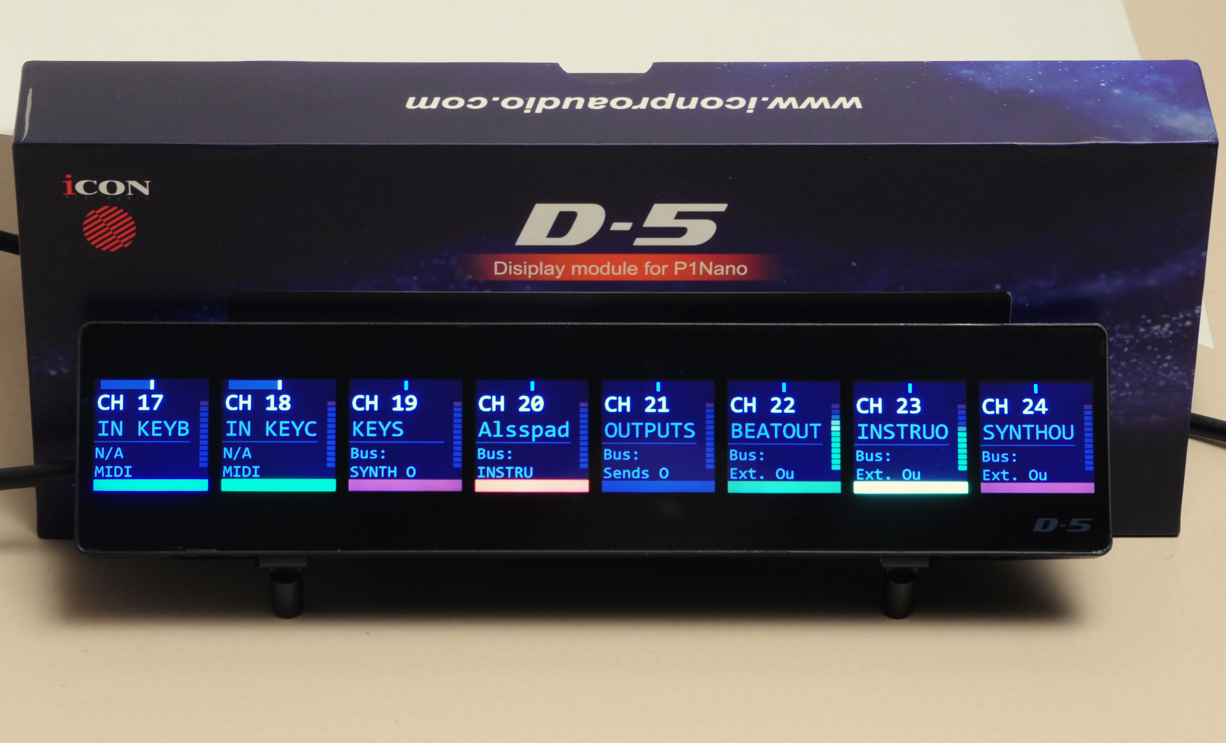 Icon D5 écran pour controleur midi P1 Nano état neuf