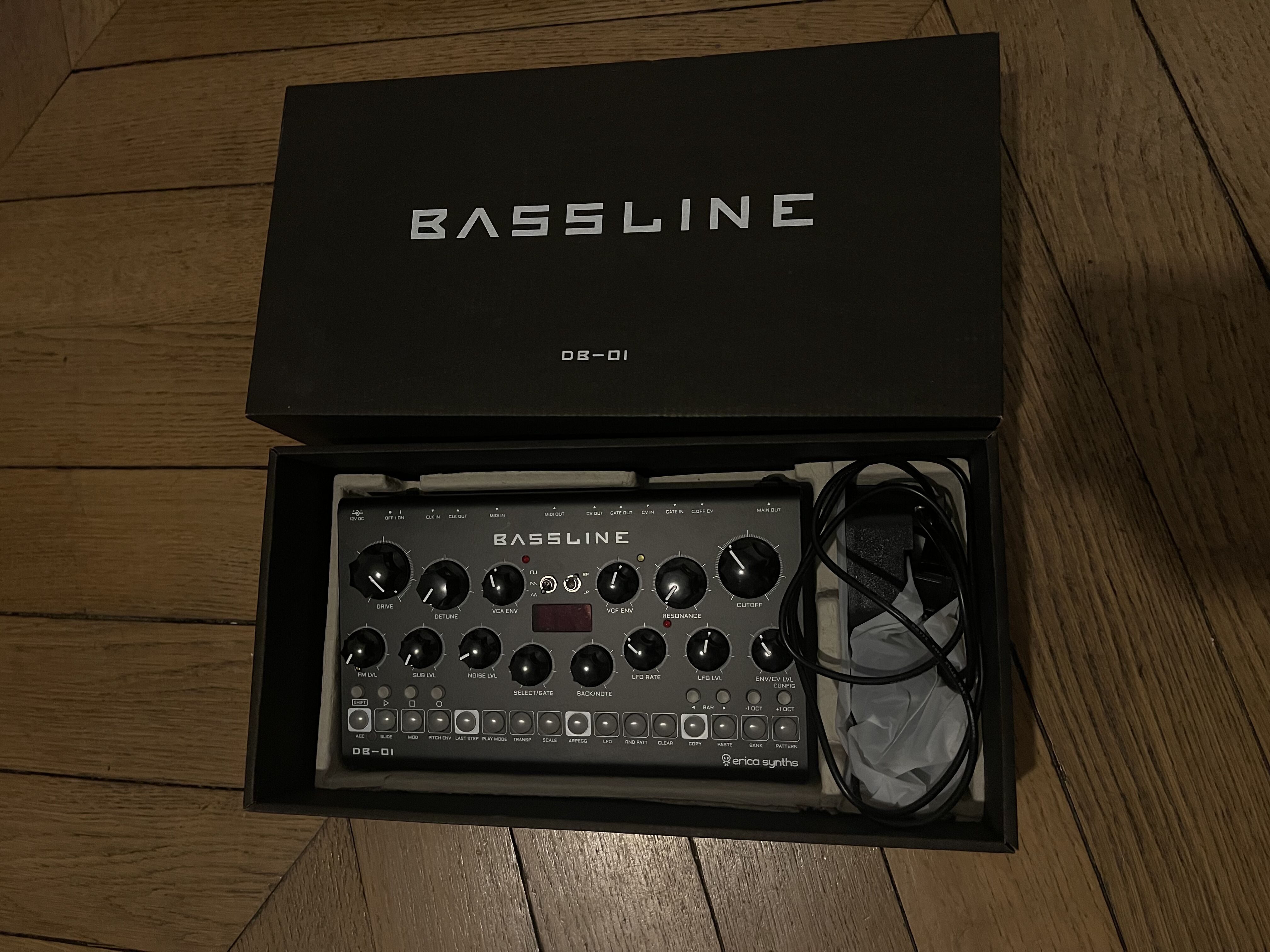 Vends Erica Synths DB_01 excellent état / complet