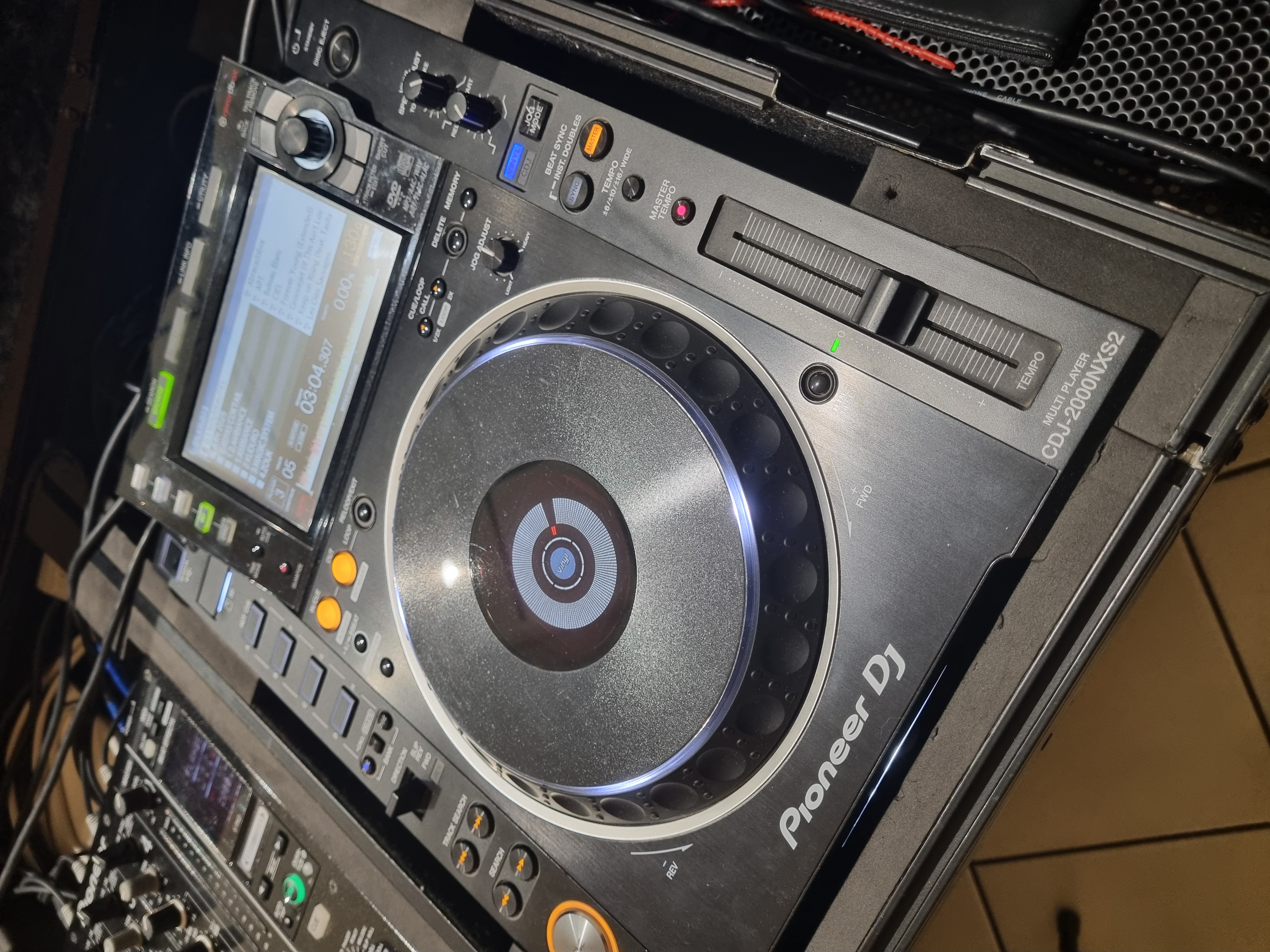 Régie DJ Pioneer complète – 2x CDJ 2000 Nexus 2  + Flight Case
