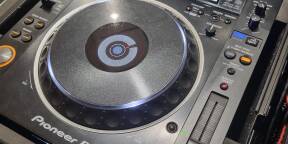 Régie DJ Pioneer complète – 2x CDJ 2000 Nexus 2 + Flight Case