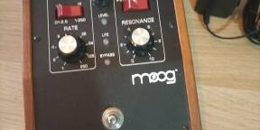 Vends Moog Moogerfooger MF-103 12-Stage Phaser