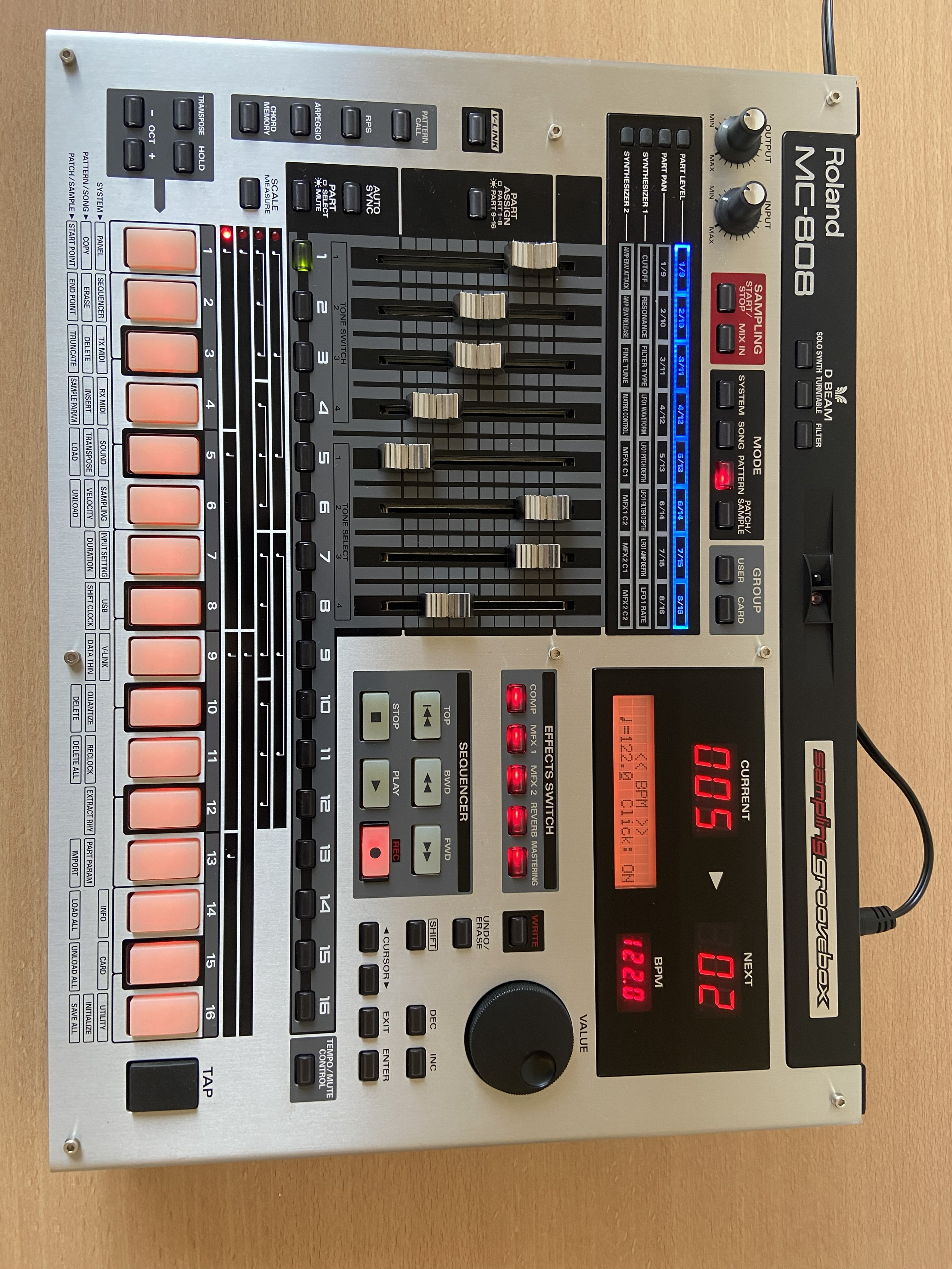 Roland MC-808 (20015)