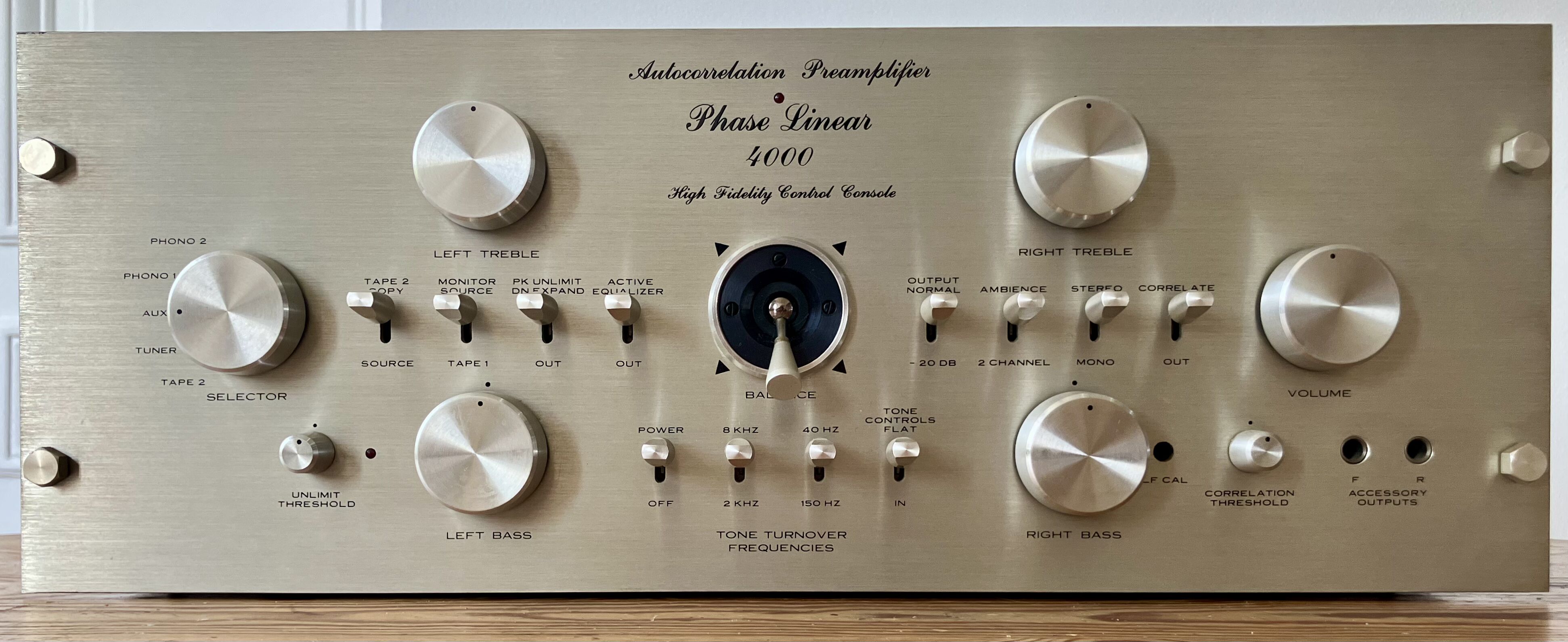 Phase linear 4000 préamplificateur