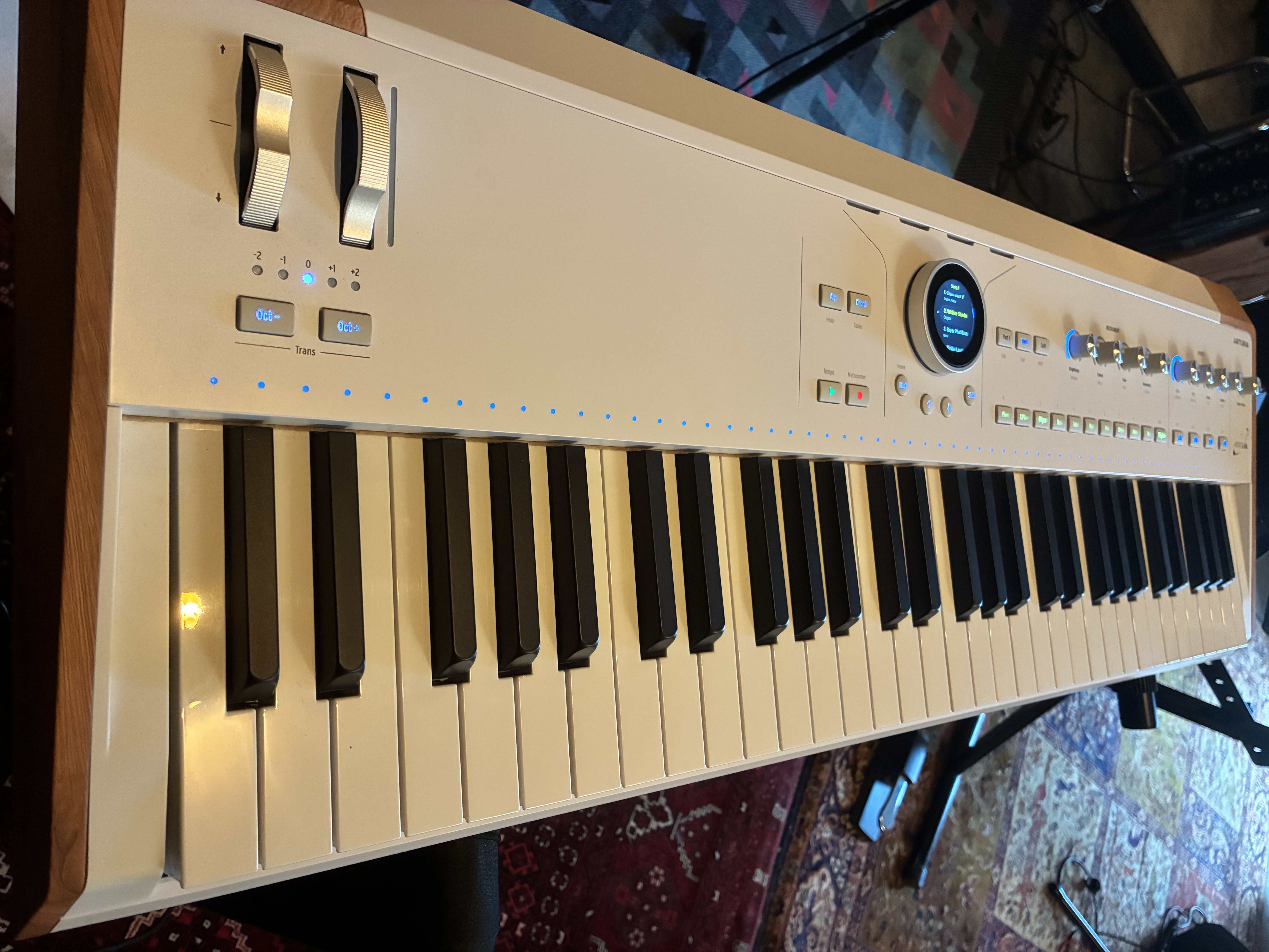 Vends Arturia Astrolab 61 TBE