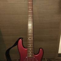 Basse MUSIC MAN SUB 5 US - 2005 (Réservée)