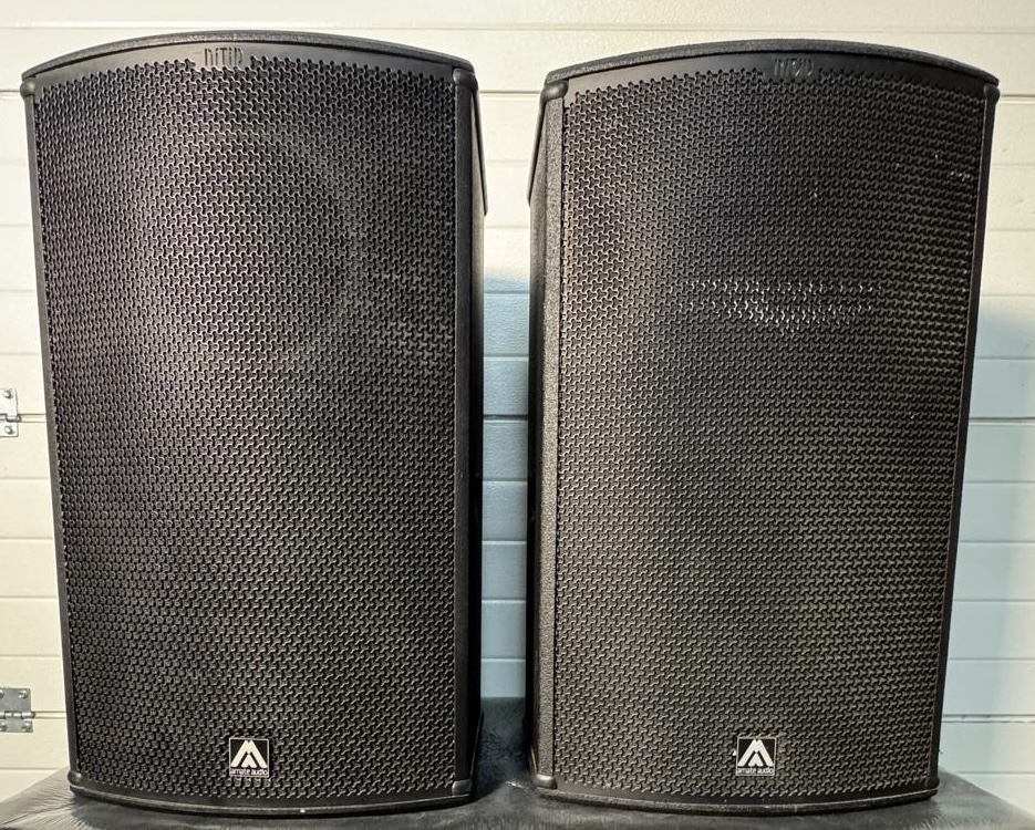 Amate Audio NT15 – Paire – état impeccable – flight offert – facture