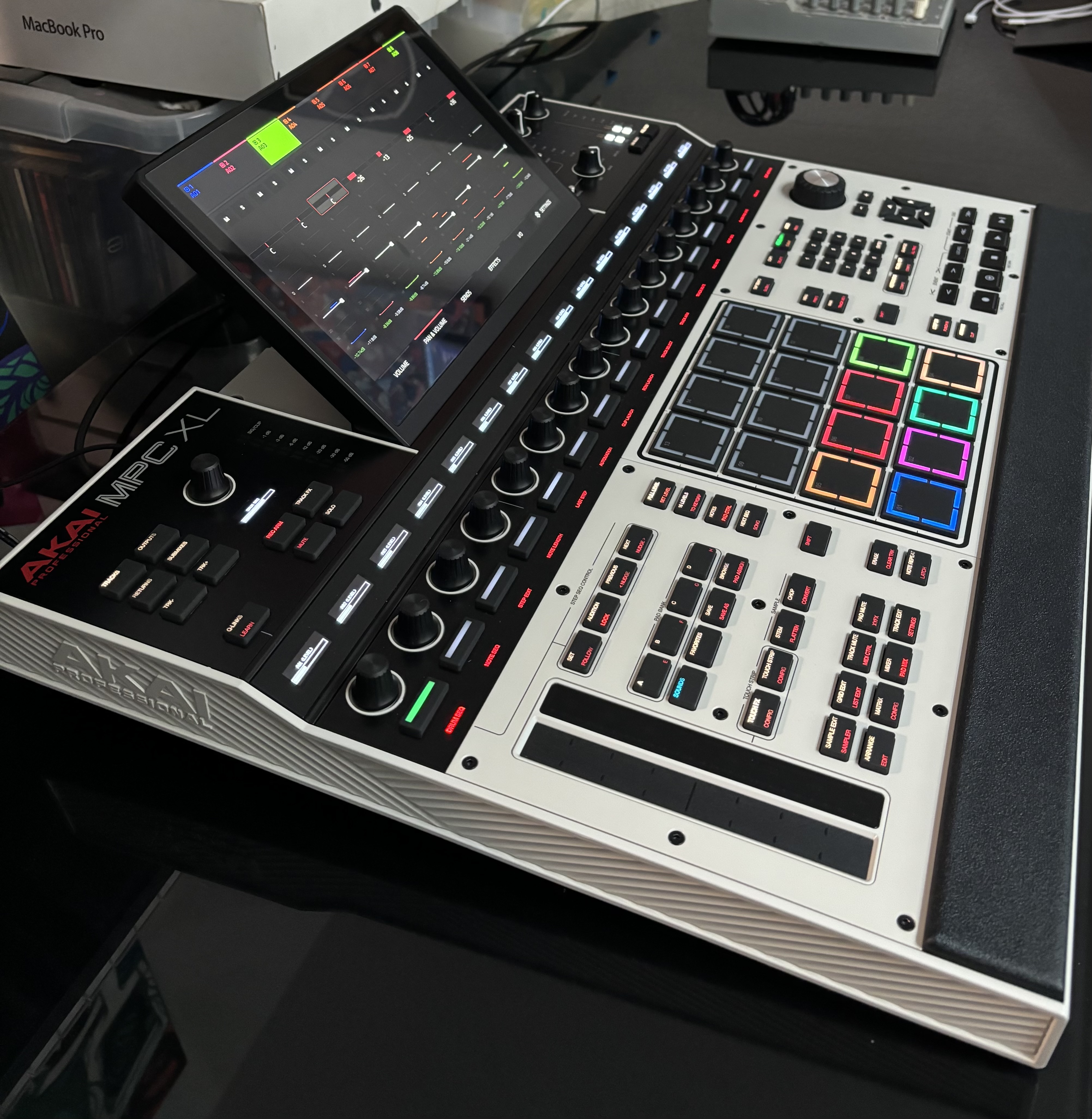 Akai Professional MPC XL