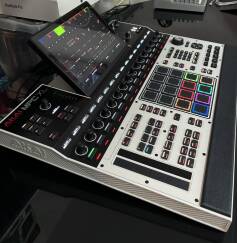 Akai Professional MPC XL