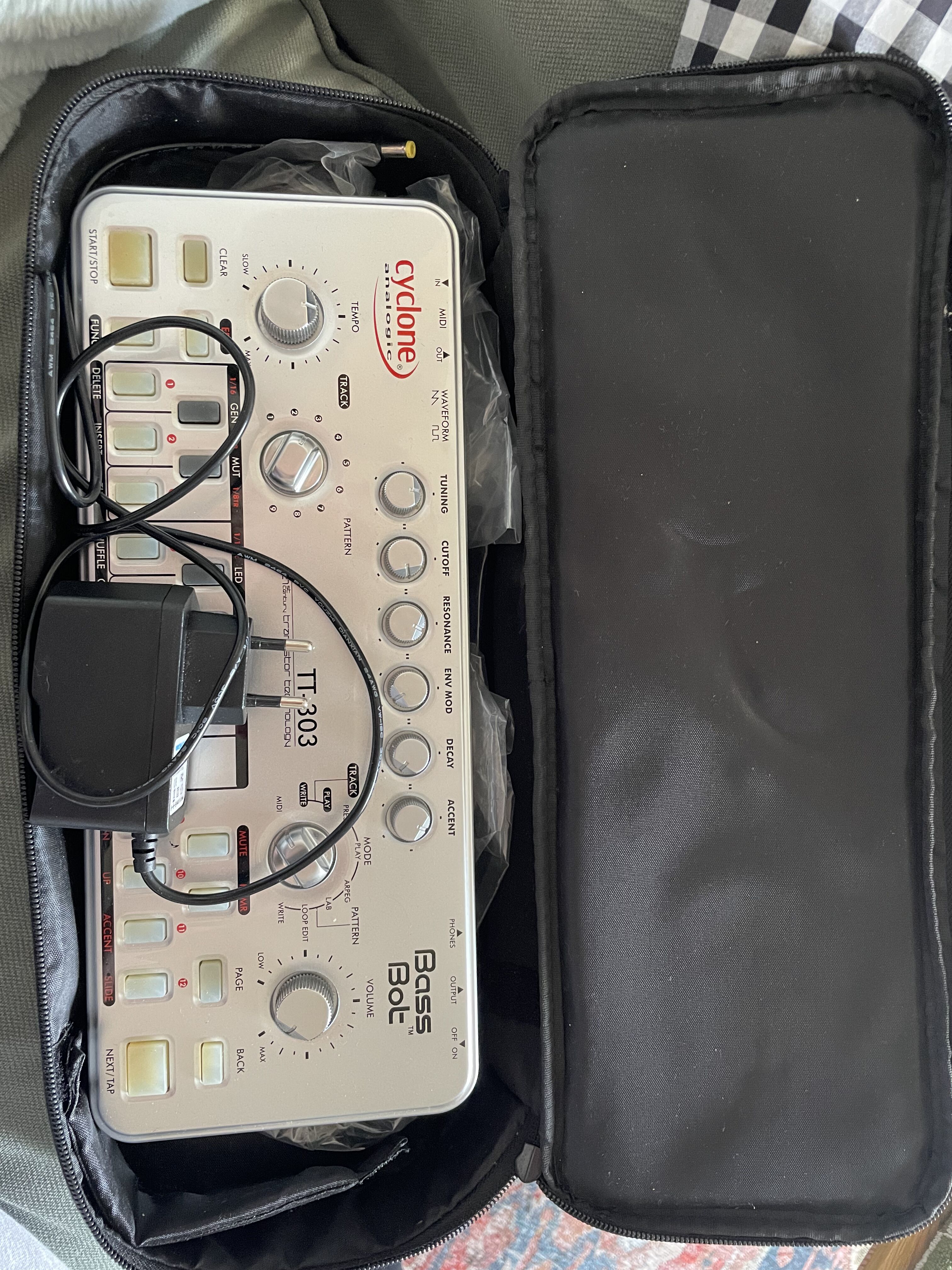 Vends Cyclone TT-303 V2 
