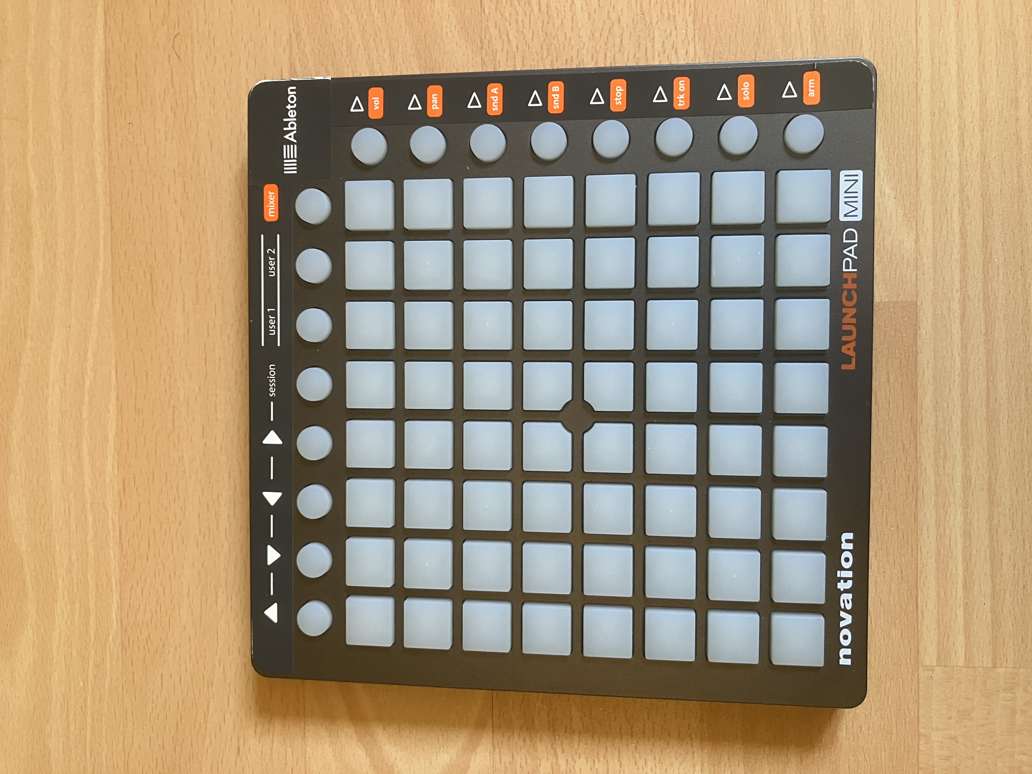 Vends Novation Launchpad Mini mk1