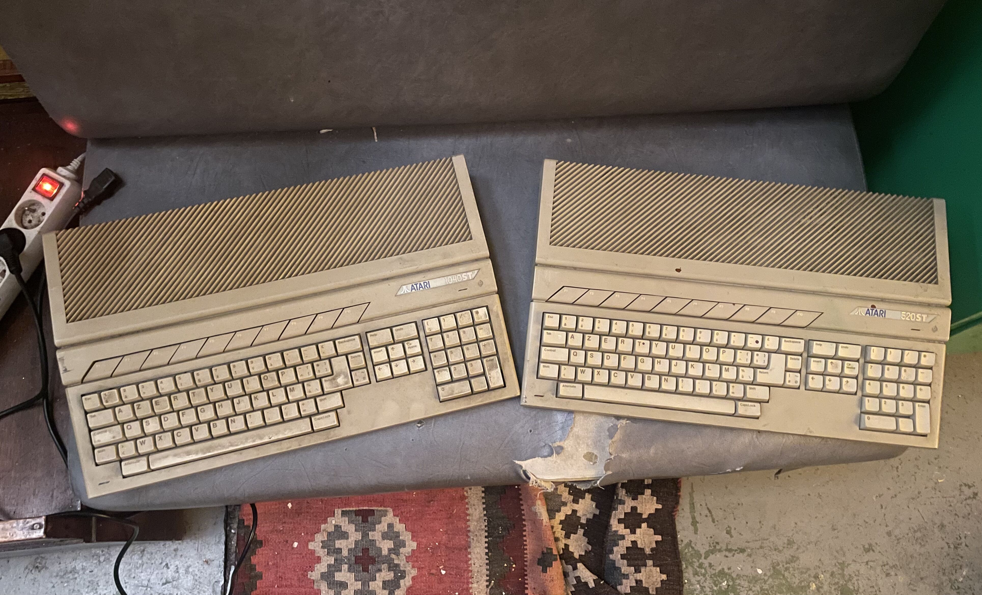 Vends lot 2 Atari - 1040 STF / 520 STF -