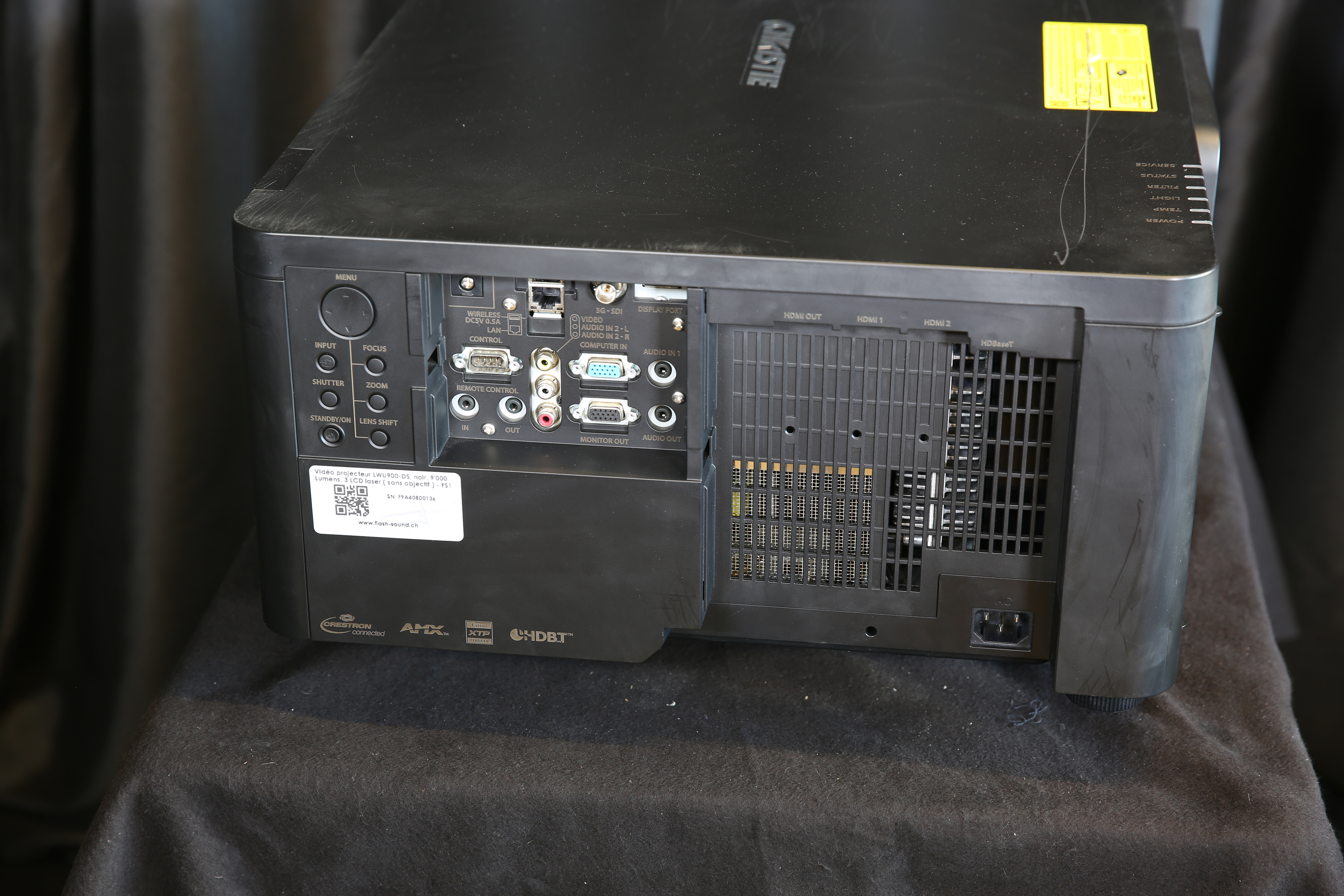 LC8A6304