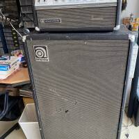 Ampli + baffle ampeg BT 25