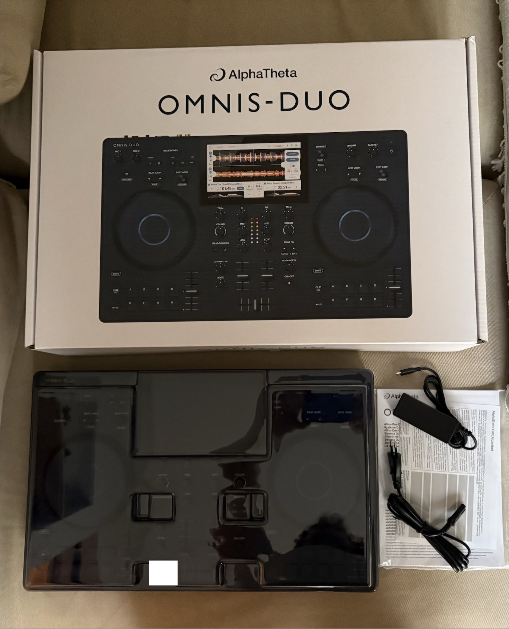 AlphaTheta Omnis Duo avec deck saver - parfait état