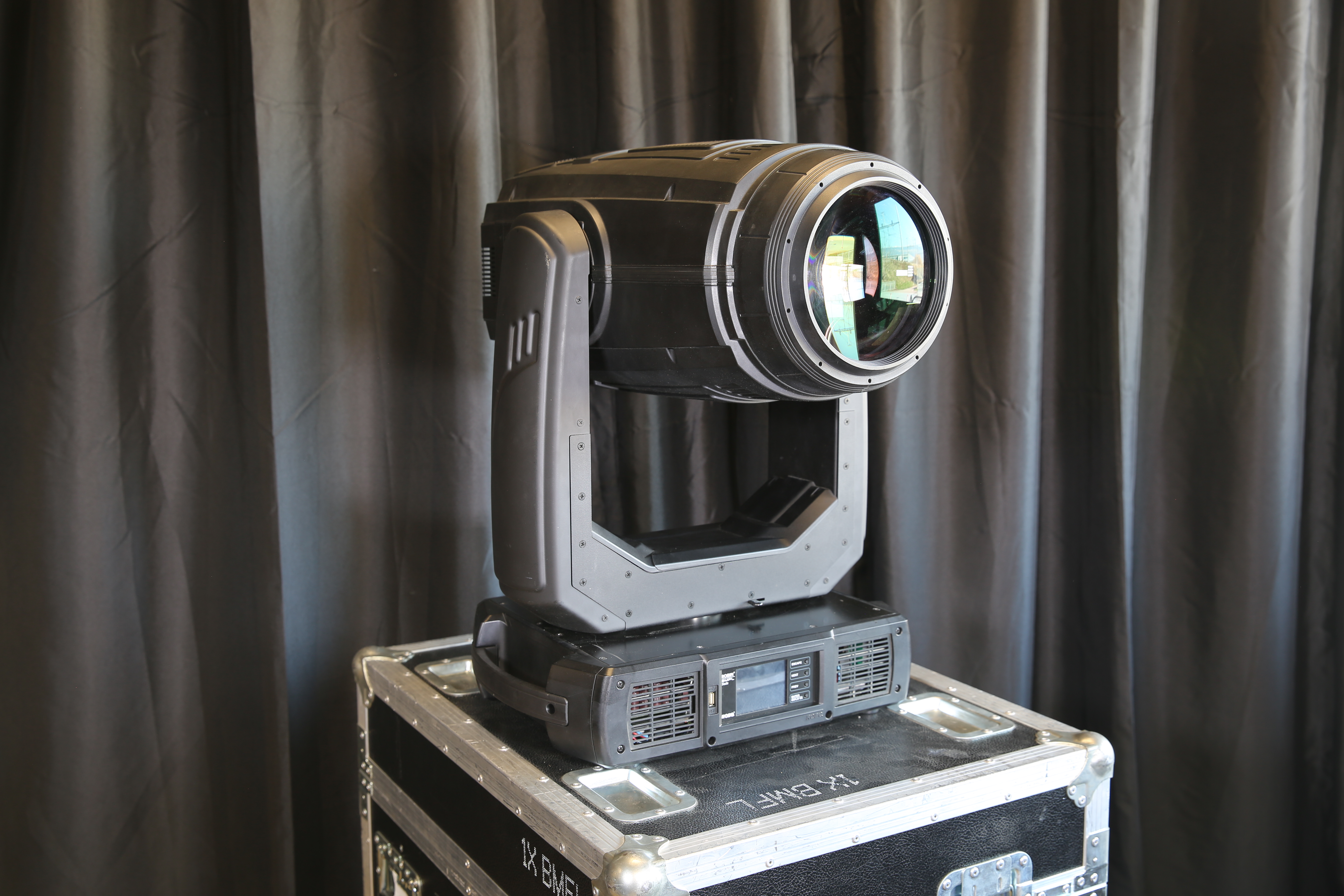 ROBE Lightning BFML Spot 1700W