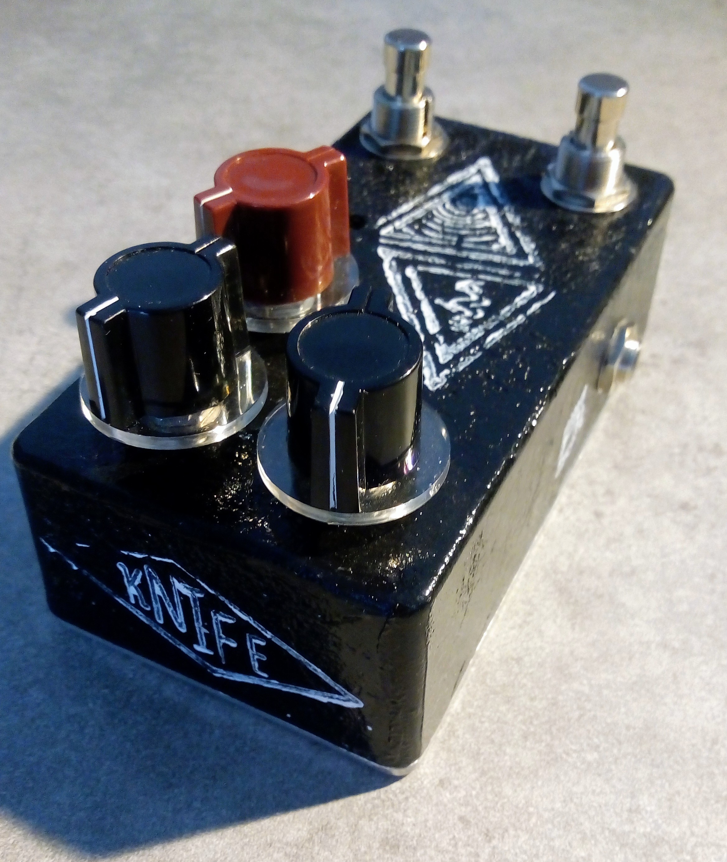 Lateral Phonics Knife