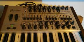 Vends Arturia Minibrute SE