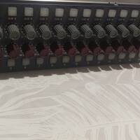 Neve 8816 + 4 câbles Sub-D25 – Remise en main propre ou envoi possible