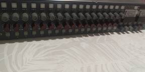 Neve 8816 + 4 câbles Sub-D25 – Remise en main propre ou envoi possible